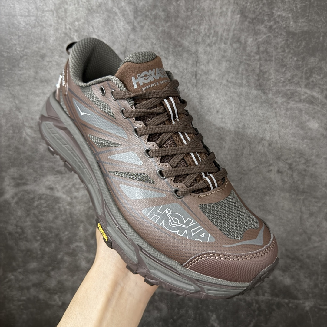 图片[3]-【公司级】Hoka Mafate Speed 2 马法特二代超轻厚底轻量山地跑步鞋 1126851 AYW  #轻量化材料Fresh Foam。超轻量中底全部用料过3C认证！ 滚动平衡科技减少33%能量消耗 ！第二代Mafate更是延续精髓设计，并调整了整体的鞋型，修身的鞋型，更加灵巧的感觉一下子来了。外底韧弹感十足的EVA泡绵，结合Vibram橡胶大底，性能稳定输出，无论是平时穿着还是在潮湿的梅雨季节跑步，都是非常优秀的搭配。  尺码：36 36.5 37 38 38.5 39 40 40.5 41 42 42.5 43 44 45-选品中心