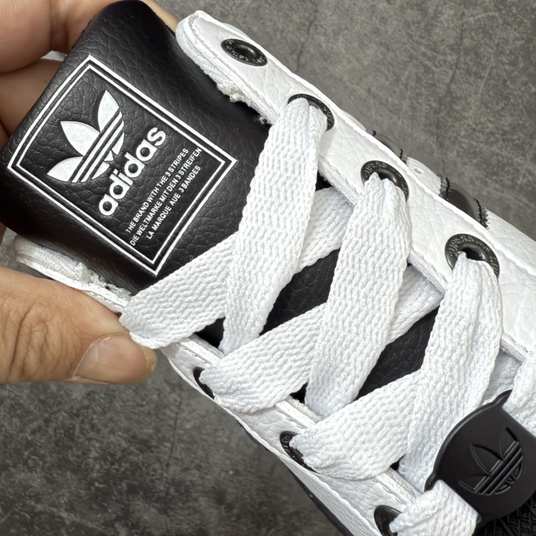 图片[6]-【H11顶级头层版】adidas originals Superstar 2 贝壳头 简约经典 舒适时尚 复古板鞋 男女同款 黑白 货号：JQ0313 全新升级版 皮料改进至头层原厂皮 原盒 原底原料 开模打造 原厂织唛鞋标 高精密准度 原楦原纸板开发 匹配原版98%以上 后跟垫棉独家呈现 反口里弧度正确 原厂鞋垫 背胶 后跟电绣针数 与正品一致 原厂皮料 原厂车缝线 质感无敌 皮料切割干净 无任何毛边 清洁度细节完美 进口港宝加持 后跟自然饱满 还原公司包裹性 鞋面采用原装数据贴合技术 全方位贴合包裹脚型 鞋跟部鞋底牵引设计 提供强大的抓地性能 更适应不同实战场地路面 尺码：35.5 36 36.5 37.5 38 38.5 39 40 40.5 41 42 42.5 43 44 45-选品中心