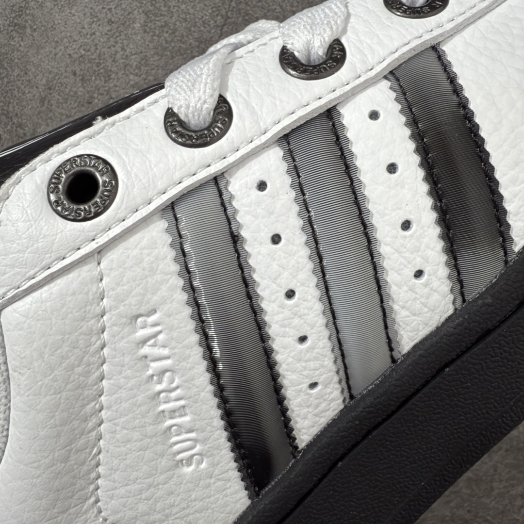 图片[3]-【H11顶级头层版】adidas originals Superstar 2 贝壳头 简约经典 舒适时尚 复古板鞋 男女同款 黑白 货号：JQ0313 全新升级版 皮料改进至头层原厂皮 原盒 原底原料 开模打造 原厂织唛鞋标 高精密准度 原楦原纸板开发 匹配原版98%以上 后跟垫棉独家呈现 反口里弧度正确 原厂鞋垫 背胶 后跟电绣针数 与正品一致 原厂皮料 原厂车缝线 质感无敌 皮料切割干净 无任何毛边 清洁度细节完美 进口港宝加持 后跟自然饱满 还原公司包裹性 鞋面采用原装数据贴合技术 全方位贴合包裹脚型 鞋跟部鞋底牵引设计 提供强大的抓地性能 更适应不同实战场地路面 尺码：35.5 36 36.5 37.5 38 38.5 39 40 40.5 41 42 42.5 43 44 45-选品中心