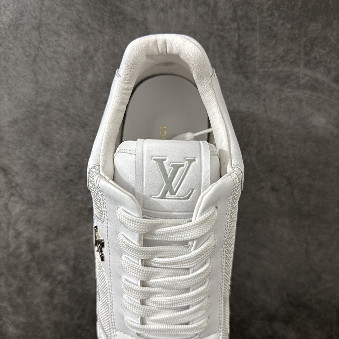 图片[8]-【广东纯原版本】Louis Vuitton Archlight Sneakers｜ INS 炸款 · 米兰走秀风 · 探视系列复古老爹鞋 ✦ 法国顶级高奢品牌 LV 路易威登 ✦ 代购级品质 · 第一时间订入 ZP 开发 ✦ 每一处拼色材质均为原版独家定制 ✦ 对版对色，对比正品无差别 ✦ 大底原模开版 · 高弹环保发泡底 ✦ 单底模具成本十几万，回弹与稳定性拉满 ✦ 头层小牛皮饰片＋网格拼接鞋面 ✦ 超软皮内里脚垫，上脚即舒适 ✦ 独立开发 TPU 回弹中底 ✦ 组合 TPR 耐磨外底，抓地稳不拖脚 ✦ 广东原产 ✦ 升级原装礼盒＋全套原装配件包装 尺码：39–45-选品中心