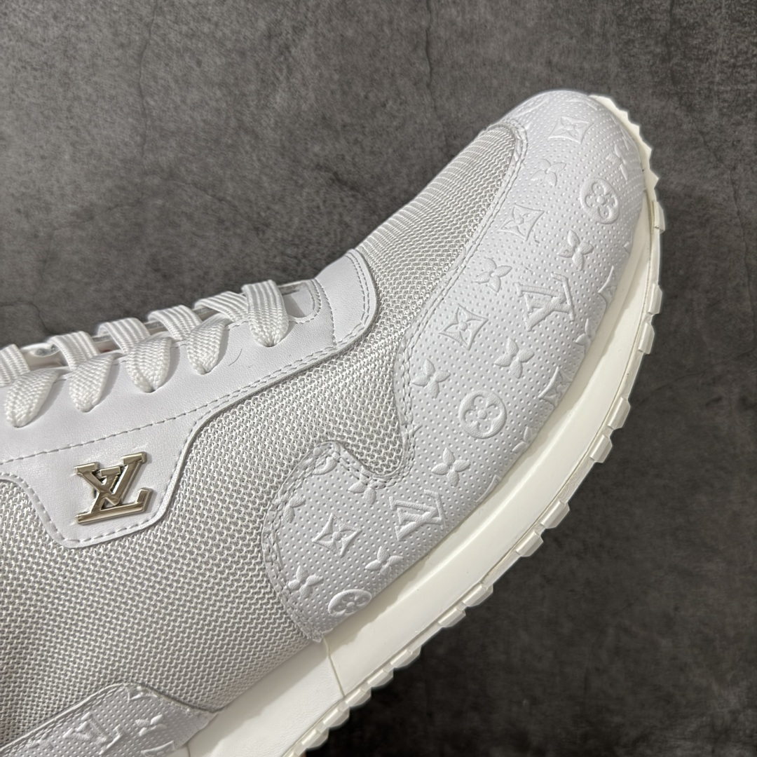 图片[6]-【广东纯原版本】Louis Vuitton Archlight Sneakers｜ INS 炸款 · 米兰走秀风 · 探视系列复古老爹鞋 ✦ 法国顶级高奢品牌 LV 路易威登 ✦ 代购级品质 · 第一时间订入 ZP 开发 ✦ 每一处拼色材质均为原版独家定制 ✦ 对版对色，对比正品无差别 ✦ 大底原模开版 · 高弹环保发泡底 ✦ 单底模具成本十几万，回弹与稳定性拉满 ✦ 头层小牛皮饰片＋网格拼接鞋面 ✦ 超软皮内里脚垫，上脚即舒适 ✦ 独立开发 TPU 回弹中底 ✦ 组合 TPR 耐磨外底，抓地稳不拖脚 ✦ 广东原产 ✦ 升级原装礼盒＋全套原装配件包装 尺码：39–45-选品中心