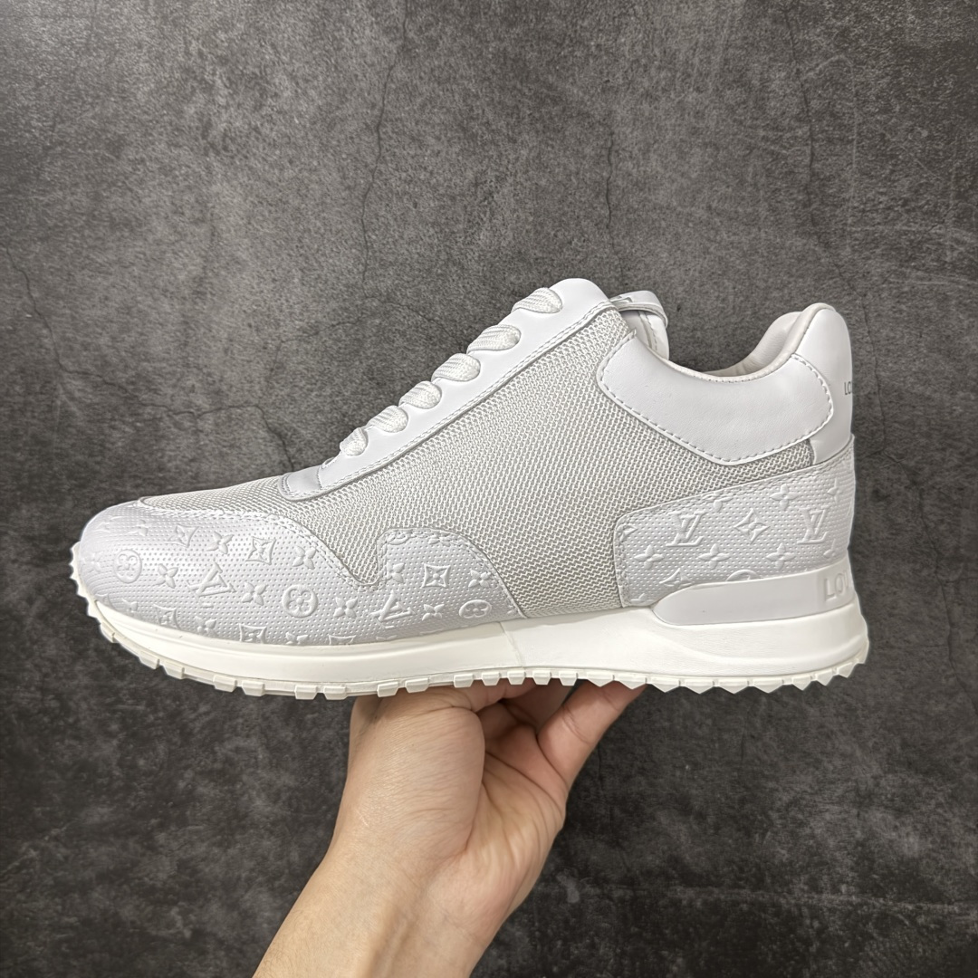 图片[2]-【广东纯原版本】Louis Vuitton Archlight Sneakers｜ INS 炸款 · 米兰走秀风 · 探视系列复古老爹鞋 ✦ 法国顶级高奢品牌 LV 路易威登 ✦ 代购级品质 · 第一时间订入 ZP 开发 ✦ 每一处拼色材质均为原版独家定制 ✦ 对版对色，对比正品无差别 ✦ 大底原模开版 · 高弹环保发泡底 ✦ 单底模具成本十几万，回弹与稳定性拉满 ✦ 头层小牛皮饰片＋网格拼接鞋面 ✦ 超软皮内里脚垫，上脚即舒适 ✦ 独立开发 TPU 回弹中底 ✦ 组合 TPR 耐磨外底，抓地稳不拖脚 ✦ 广东原产 ✦ 升级原装礼盒＋全套原装配件包装 尺码：39–45-选品中心
