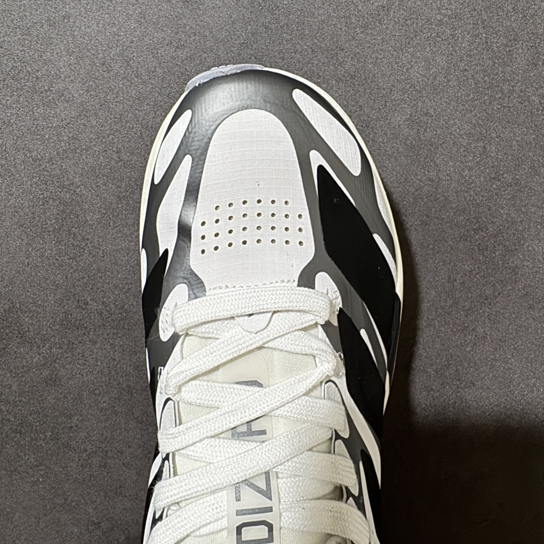 图片[5]-【TD版本】阿迪达斯 ADIDAS ADIZERO EVO SL 运动舒适防滑耐磨 低帮跑步鞋 内置碳板 阿迪达斯革新力作!「破纪录轻跑鞋」adiZero Adios Pro EVO 极致轻盈的Lightweight Upper设计,带来近乎裸足的舒适体验。中底采用尖端科技，Lightstrike Pro材料经过精细调校，实现卓越缓震与轻量化的完美结合。 货号： KI4763 尺码： 35-46-选品中心