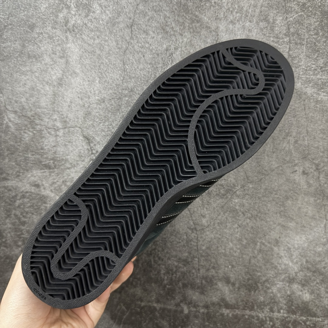 图片[9]-【H11顶级头层版】adidas originals Superstar 2 贝壳头 简约经典 舒适时尚 复古板鞋 男女同款 黑白 货号：JH5470 全新升级版 皮料改进至头层原厂皮 原盒 原底原料 开模打造 原厂织唛鞋标 高精密准度 原楦原纸板开发 匹配原版98%以上 后跟垫棉独家呈现 反口里弧度正确 原厂鞋垫 背胶 后跟电绣针数 与正品一致 原厂皮料 原厂车缝线 质感无敌 皮料切割干净 无任何毛边 清洁度细节完美 进口港宝加持 后跟自然饱满 还原公司包裹性 鞋面采用原装数据贴合技术 全方位贴合包裹脚型 鞋跟部鞋底牵引设计 提供强大的抓地性能 更适应不同实战场地路面 尺码：35.5 36 36.5 37.5 38 38.5 39 40 40.5 41 42 42.5 43 44 45-选品中心