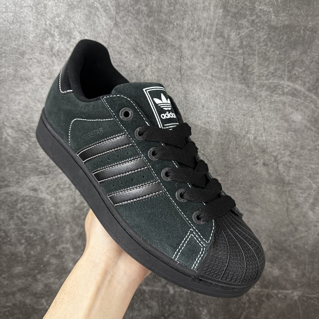 图片[3]-【H11顶级头层版】adidas originals Superstar 2 贝壳头 简约经典 舒适时尚 复古板鞋 男女同款 黑白 货号：JH5470 全新升级版 皮料改进至头层原厂皮 原盒 原底原料 开模打造 原厂织唛鞋标 高精密准度 原楦原纸板开发 匹配原版98%以上 后跟垫棉独家呈现 反口里弧度正确 原厂鞋垫 背胶 后跟电绣针数 与正品一致 原厂皮料 原厂车缝线 质感无敌 皮料切割干净 无任何毛边 清洁度细节完美 进口港宝加持 后跟自然饱满 还原公司包裹性 鞋面采用原装数据贴合技术 全方位贴合包裹脚型 鞋跟部鞋底牵引设计 提供强大的抓地性能 更适应不同实战场地路面 尺码：35.5 36 36.5 37.5 38 38.5 39 40 40.5 41 42 42.5 43 44 45-选品中心