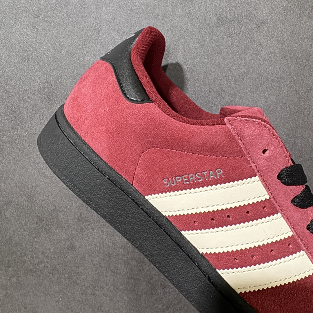 图片[7]-【H11顶级头层版】adidas originals Superstar 2 贝壳头 简约经典 舒适时尚 复古板鞋 男女同款 黑白 货号：JQ3220 全新升级版 皮料改进至头层原厂皮 原盒 原底原料 开模打造 原厂织唛鞋标 高精密准度 原楦原纸板开发 匹配原版98%以上 后跟垫棉独家呈现 反口里弧度正确 原厂鞋垫 背胶 后跟电绣针数 与正品一致 原厂皮料 原厂车缝线 质感无敌 皮料切割干净 无任何毛边 清洁度细节完美 进口港宝加持 后跟自然饱满 还原公司包裹性 鞋面采用原装数据贴合技术 全方位贴合包裹脚型 鞋跟部鞋底牵引设计 提供强大的抓地性能 更适应不同实战场地路面 尺码：35.5 36 36.5 37.5 38 38.5 39 40 40.5 41 42 42.5 43 44 45-选品中心