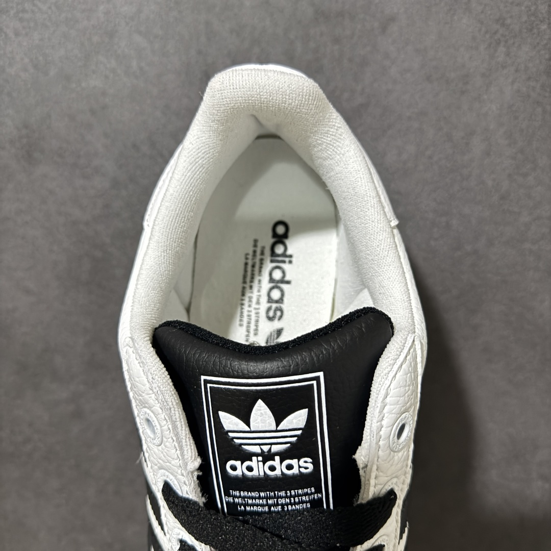 图片[6]-【H11顶级头层版】adidas originals Superstar 2 贝壳头 简约经典 舒适时尚 复古板鞋 男女同款 黑白 货号：JI0124 全新升级版 皮料改进至头层原厂皮 原盒 原底原料 开模打造 原厂织唛鞋标 高精密准度 原楦原纸板开发 匹配原版98%以上 后跟垫棉独家呈现 反口里弧度正确 原厂鞋垫 背胶 后跟电绣针数 与正品一致 原厂皮料 原厂车缝线 质感无敌 皮料切割干净 无任何毛边 清洁度细节完美 进口港宝加持 后跟自然饱满 还原公司包裹性 鞋面采用原装数据贴合技术 全方位贴合包裹脚型 鞋跟部鞋底牵引设计 提供强大的抓地性能 更适应不同实战场地路面 尺码：35.5 36 36.5 37.5 38 38.5 39 40 40.5 41 42 42.5 43 44 45-选品中心