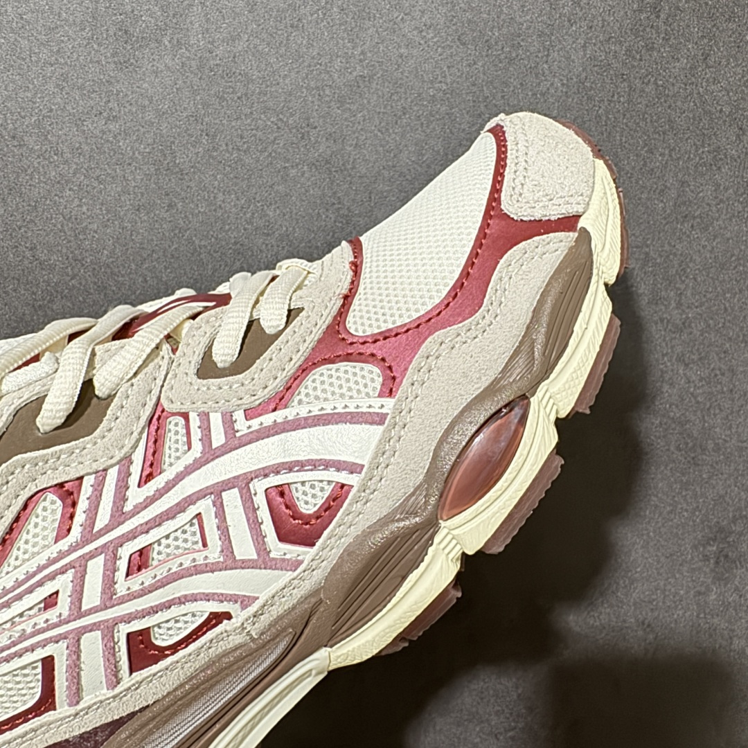 图片[7]-【公司级】Asics Gel-NYC 亚瑟士运动休闲透气专业跑鞋 鞋面采用反绒皮与网布拼接 透气舒适兼具休闲时尚 结合简明的配色 展现品牌的传承 及引领复古流行的主题 虎爪造型的LOGO 鞋身稳定包裹系统 支撑鞋身 经典宽大鞋型配备防偏移设计 提升包裹性 穿着舒适 鞋面透气孔设计 提供透气性 货号： 1203A788-100 尺码：36 37 37.5 38 39 39.5 40 40.5 41.5 42 42.5 43.5 44 45 46 47-选品中心