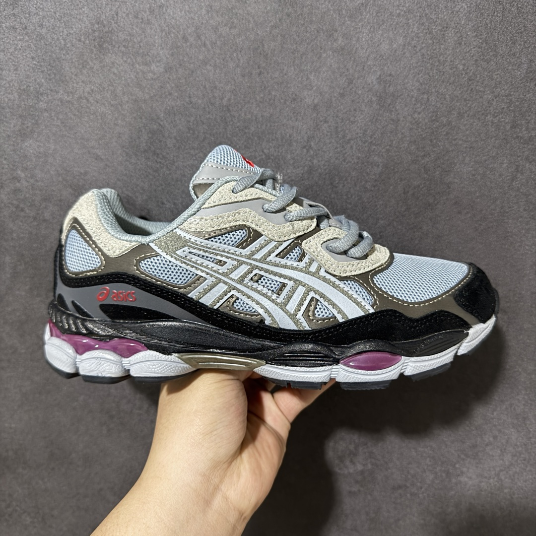 【公司级】Asics Gel-NYC 亚瑟士运动休闲透气专业跑鞋 鞋面采用反绒皮与网布拼接 透气舒适兼具休闲时尚 结合简明的配色 展现品牌的传承 及引领复古流行的主题 虎爪造型的LOGO 鞋身稳定包裹系统 支撑鞋身 经典宽大鞋型配备防偏移设计 提升包裹性 穿着舒适 鞋面透气孔设计 提供透气性 货号： 1203A383-024 尺码：36 37 37.5 38 39 39.5 40 40.5 41.5 42 42.5 43.5 44 45 46 47-选品中心