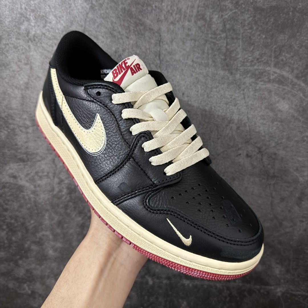 图片[3]-【DT版本】Nigel Sylvester x Air Jordan 1 Low OG Nitro \”Better With Time\” 低帮 黑白红 AJ1低邦 白黑红 尿渍2.0 男女同款 乔丹篮球鞋系列 IB8958-001 全新og系列出货 国内一线头部知名大厂出品 高端外贸零售专供品质 原鞋原楦头纸板开发 原厂气垫 原厂竖纹防尘纸 极致一眼正品既视感 整体楦型最大限度还原公司正品 尺码：40 40.5 41 42 42.5 43 44 44.5 45 46 47.5-选品中心