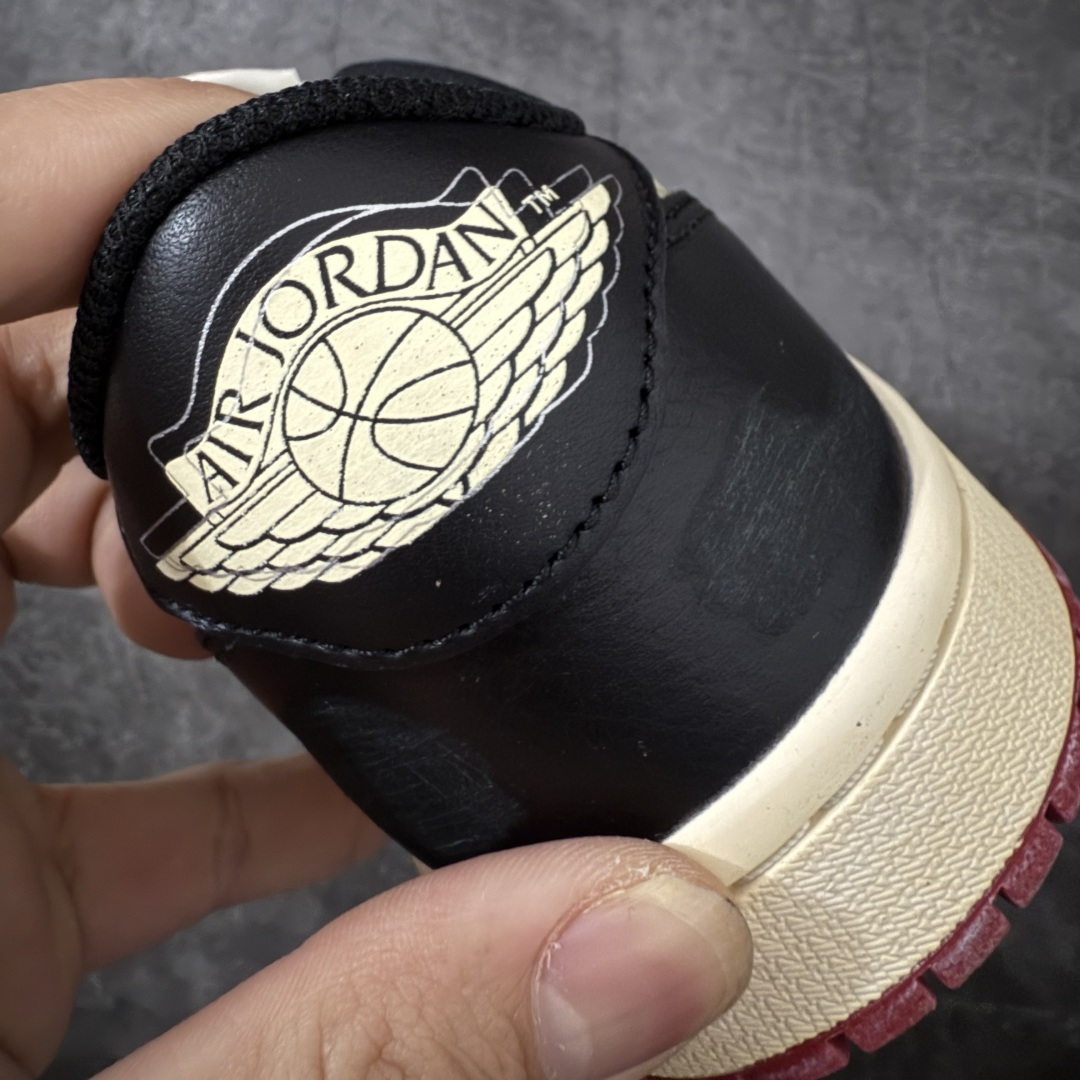 图片[2]-【DT版本】Nigel Sylvester x Air Jordan 1 Low OG Nitro \”Better With Time\” 低帮 黑白红 AJ1低邦 白黑红 尿渍2.0 男女同款 乔丹篮球鞋系列 IB8958-001 全新og系列出货 国内一线头部知名大厂出品 高端外贸零售专供品质 原鞋原楦头纸板开发 原厂气垫 原厂竖纹防尘纸 极致一眼正品既视感 整体楦型最大限度还原公司正品 尺码：40 40.5 41 42 42.5 43 44 44.5 45 46 47.5-选品中心