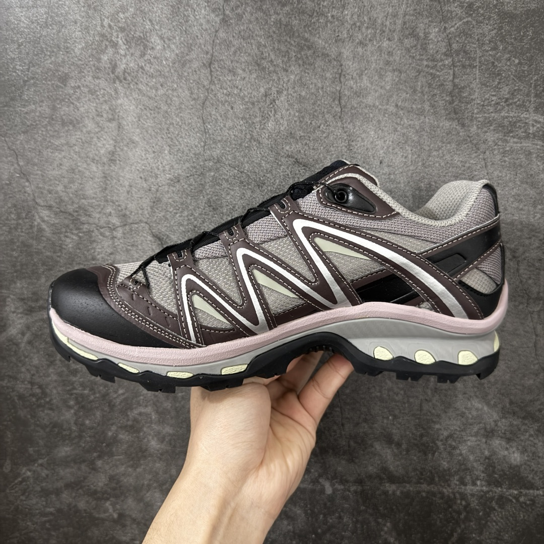 图片[2]-【公司级】Salomon XT-QUEST ADV 萨洛蒙情侣款户外机能鞋 491277 全新工厂出品 升级品质 全鞋改进为原厂一致材料打造 全新修长鞋型 版型正 全新玻璃冲刀 清洁度提升 中底带数字钢印 网面与鞋头材料校对一致无色差 鞋盒同步原版牛皮纸鞋盒 鞋头处添加☯️太极标 细节多次修改校正 坚持同步原版无差别 终端优势供应 尺码：36 36.5 37.5 38 38.5 39 40 40.5 41 42 42.5 43 44 44.5 45-选品中心