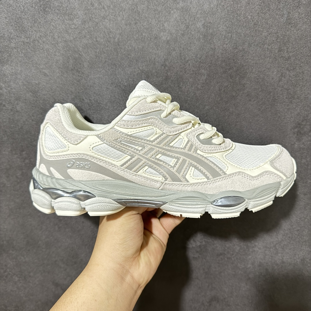 【公司级】亚瑟士Asics GEL-NYC 时尚舒适复古休闲运动跑步鞋原档数据开发，透气MONO纱鞋面，高效散热保持干爽，立体包裹贴合足型。GEL缓震胶+FFBLAST中底，轻量回弹，减少能量损耗。AHAR+耐磨外底，抓地力与耐久度双升级。 货号：1203A739-100 尺码：36 37 37.5 38 39 39.5 40.5 41.5 42 42.5 43.5 44 44.5 45 46-选品中心
