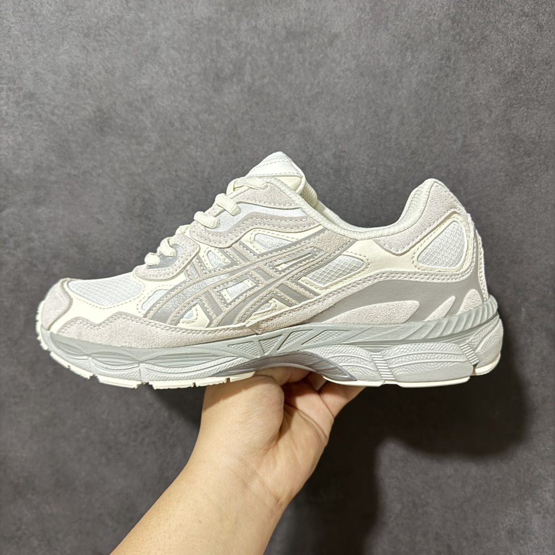 图片[2]-【公司级】亚瑟士Asics GEL-NYC 时尚舒适复古休闲运动跑步鞋原档数据开发，透气MONO纱鞋面，高效散热保持干爽，立体包裹贴合足型。GEL缓震胶+FFBLAST中底，轻量回弹，减少能量损耗。AHAR+耐磨外底，抓地力与耐久度双升级。 货号：1203A739-100 尺码：36 37 37.5 38 39 39.5 40.5 41.5 42 42.5 43.5 44 44.5 45 46-选品中心