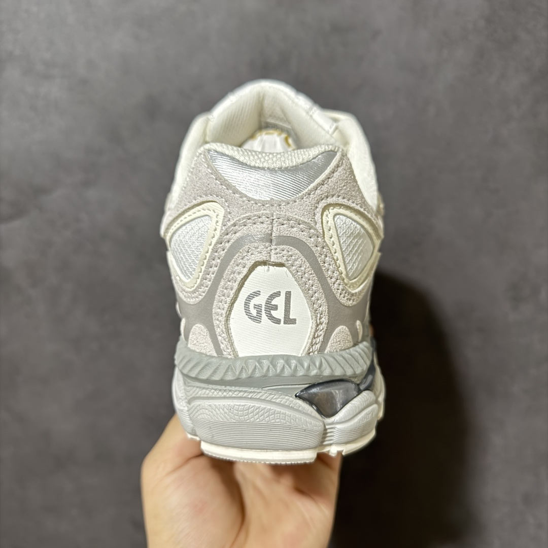 图片[4]-【公司级】亚瑟士Asics GEL-NYC 时尚舒适复古休闲运动跑步鞋原档数据开发，透气MONO纱鞋面，高效散热保持干爽，立体包裹贴合足型。GEL缓震胶+FFBLAST中底，轻量回弹，减少能量损耗。AHAR+耐磨外底，抓地力与耐久度双升级。 货号：1203A739-100 尺码：36 37 37.5 38 39 39.5 40.5 41.5 42 42.5 43.5 44 44.5 45 46-选品中心