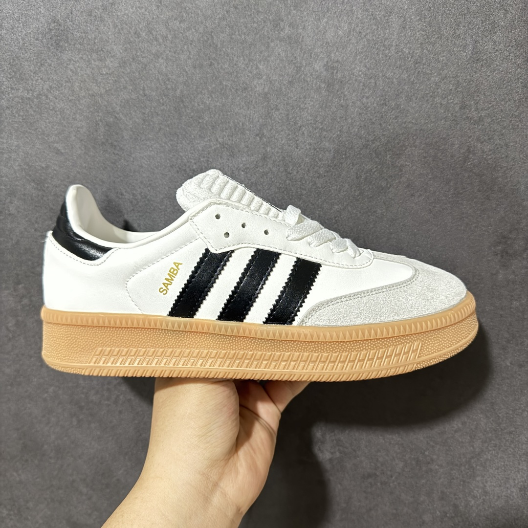 【公司级】adidas Samba XLG F百搭单品舒适百搭 潮流增高低帮板鞋 全新的设计Samba XIg 配置全新的渐变adidas鞋盒 加大加厚的鞋型设计 妥妥的时下流行面包鞋 鞋头麂皮加触感厚实牛皮鞋身 简单别致的设计适配不同的穿搭体验 加厚的EVA鞋底 让你重新体现不一样的SAMBA 时尚的潮流密码紧致的体现在简约的T头Samba XIg 货号：IE1377 尺码：36-45无半码-选品中心