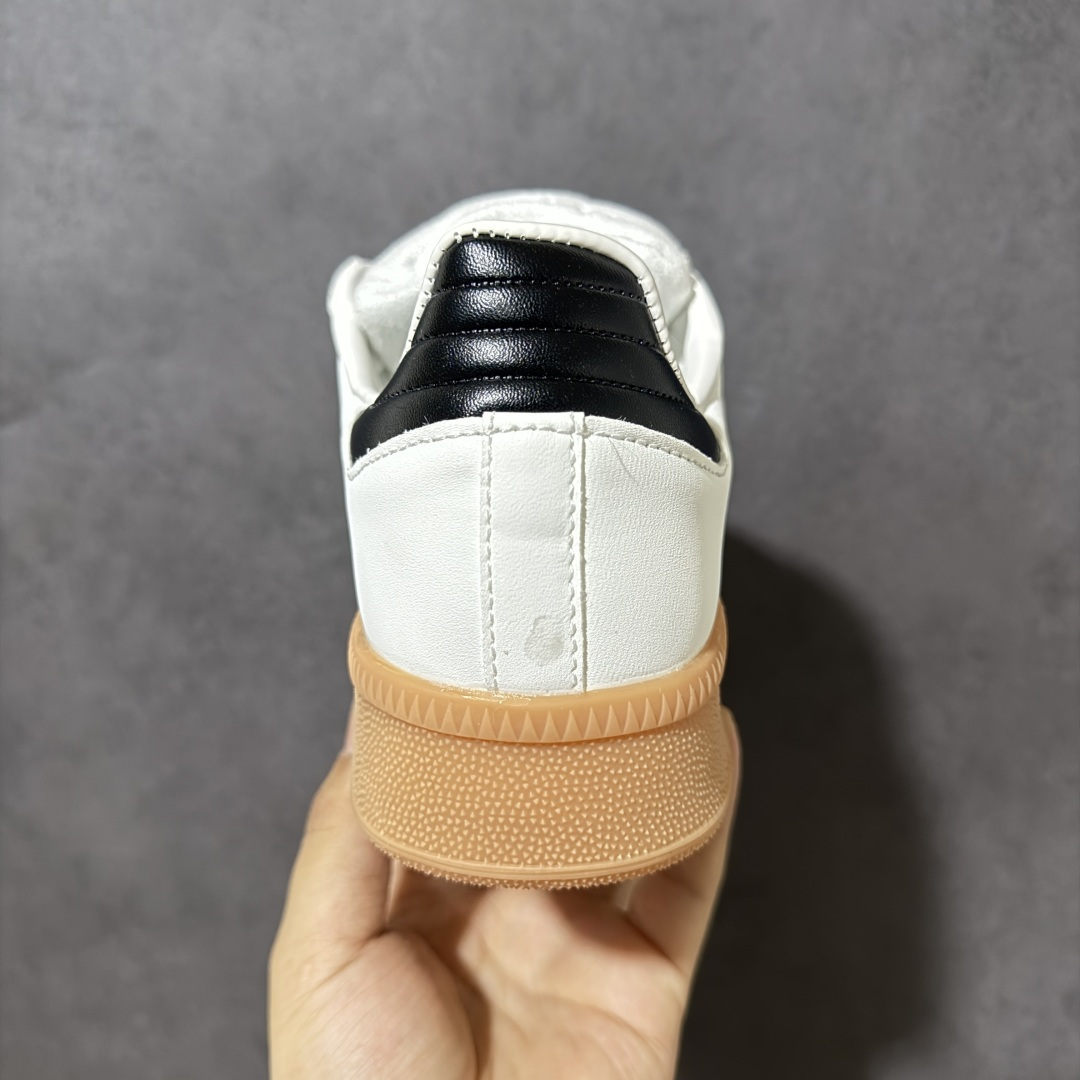 图片[4]-【公司级】adidas Samba XLG F百搭单品舒适百搭 潮流增高低帮板鞋 全新的设计Samba XIg 配置全新的渐变adidas鞋盒 加大加厚的鞋型设计 妥妥的时下流行面包鞋 鞋头麂皮加触感厚实牛皮鞋身 简单别致的设计适配不同的穿搭体验 加厚的EVA鞋底 让你重新体现不一样的SAMBA 时尚的潮流密码紧致的体现在简约的T头Samba XIg 货号：IE1377 尺码：36-45无半码-选品中心