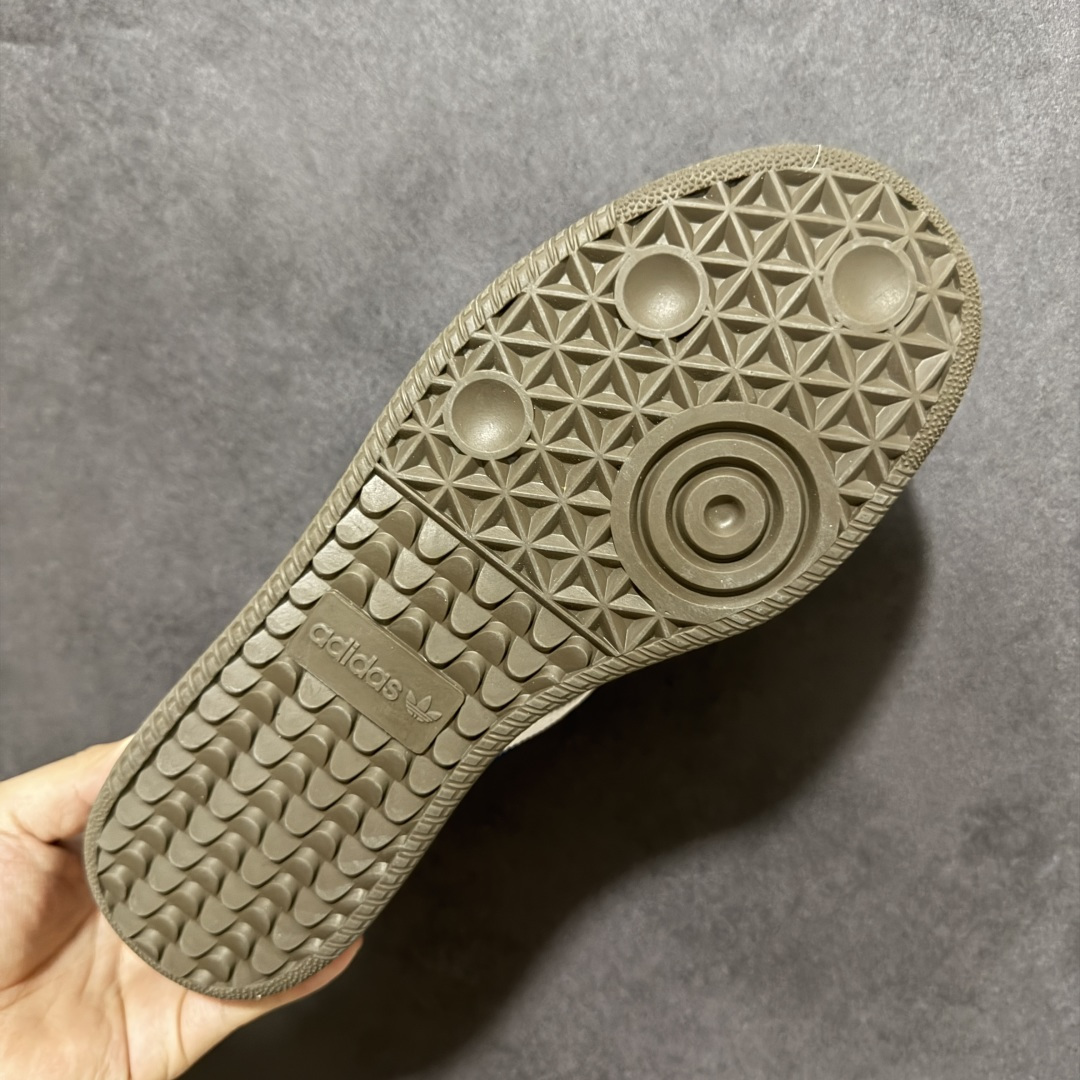 图片[9]-【公司级】adidas Samba XLG F百搭单品舒适百搭 潮流增高低帮板鞋 全新的设计Samba XIg 配置全新的渐变adidas鞋盒 加大加厚的鞋型设计 妥妥的时下流行面包鞋 鞋头麂皮加触感厚实牛皮鞋身 简单别致的设计适配不同的穿搭体验 加厚的EVA鞋底 让你重新体现不一样的SAMBA 时尚的潮流密码紧致的体现在简约的T头Samba XIg 货号：IE9179 尺码：36-45无半码-选品中心