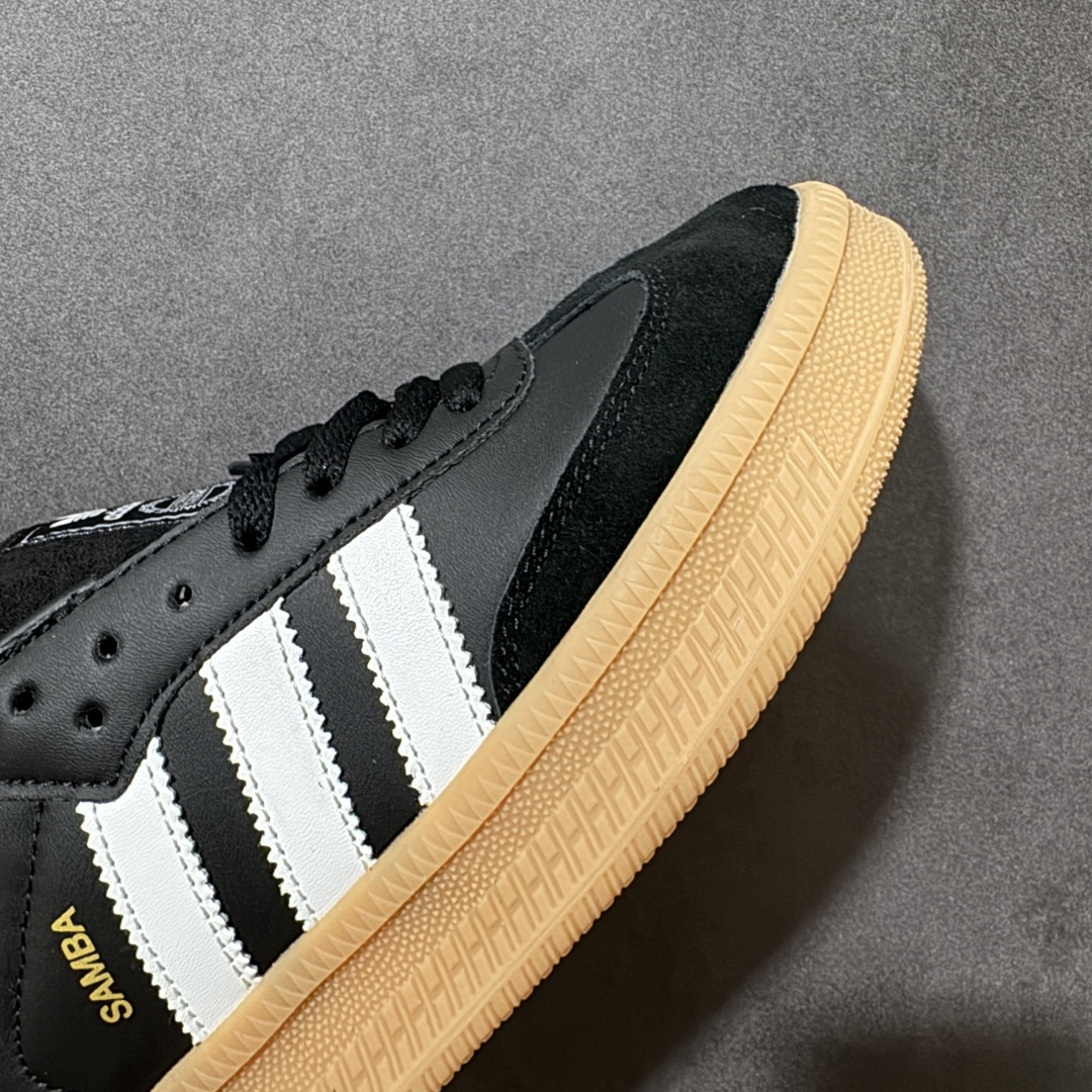 图片[8]-【公司级】adidas Samba XLG F百搭单品舒适百搭 潮流增高低帮板鞋 全新的设计Samba XIg 配置全新的渐变adidas鞋盒 加大加厚的鞋型设计 妥妥的时下流行面包鞋 鞋头麂皮加触感厚实牛皮鞋身 简单别致的设计适配不同的穿搭体验 加厚的EVA鞋底 让你重新体现不一样的SAMBA 时尚的潮流密码紧致的体现在简约的T头Samba XIg 货号：IE1379 尺码：36-45无半码-选品中心