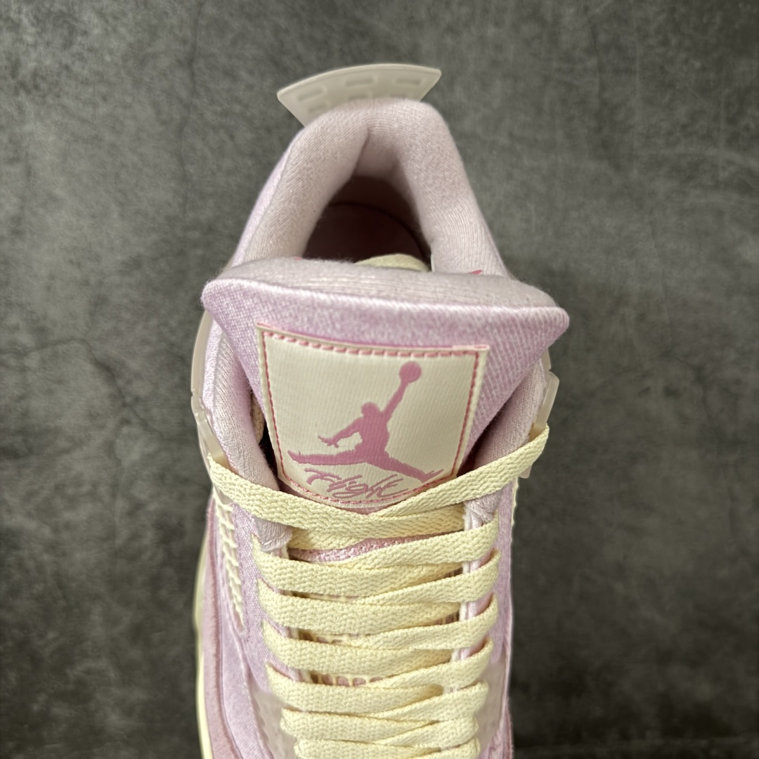 图片[8]-【KZ纯原版】Air Jordan 4 Retro \”Denim Iced Carmine\” 冰莓粉牛仔 AJ4 乔丹4代 aj4 乔4 粉色丹宁牛仔 乔丹篮球鞋系列 原汁原味完美呈现四代版型 一比一鞋头弧度高度趴度鞋身弧度 原厂麂皮绒皮料材质 数据细节工艺流程均保持公司一致 细节品控鞋型随意秒杀市面版本 原厂TPU网格鞋带扣 正确内里网布 菱角分明不变形无多余毛边 柔软性质感一致于原鞋 原厂织唛标 原厂飞人电绣工艺 独家绑鞋带手法 印刷中底布 四线拉帮 米色美纹纸贴合固定 进口港宝加持 后跟自然饱满 全鞋荧光划线卡点 追求极致完美 每一双都是工艺品 多重QC质检 超越公司货的品控标准 实实在在的免检产品 尺码：36-48.5-选品中心