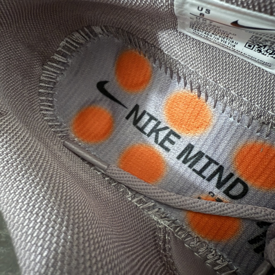 图片[8]-【正确版】Nike Mind 002 耐克 舒适柔软 科技训练鞋 黑科技产物 作为耐克首款结合神经科学研发的鞋款 它最大的设计在于鞋底 鞋底嵌有22个独立泡棉节点 上脚后能有效刺激足底触觉 搭配吸睛的外观 适合在运动后松时穿着 带来独特体验 货号：HQ4310-200 尺码：36-45-选品中心