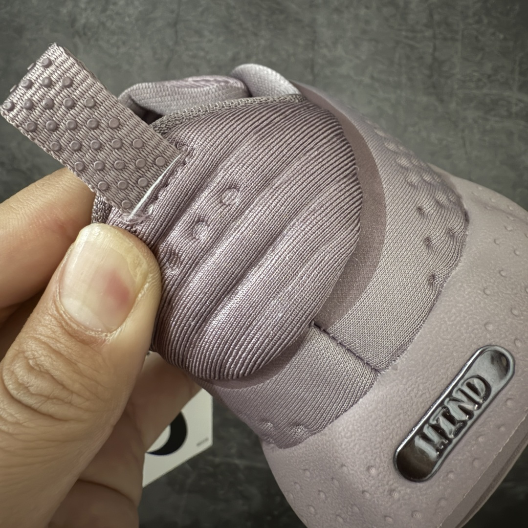 图片[2]-【正确版】Nike Mind 002 耐克 舒适柔软 科技训练鞋 黑科技产物 作为耐克首款结合神经科学研发的鞋款 它最大的设计在于鞋底 鞋底嵌有22个独立泡棉节点 上脚后能有效刺激足底触觉 搭配吸睛的外观 适合在运动后松时穿着 带来独特体验 货号：HQ4310-200 尺码：36-45-选品中心