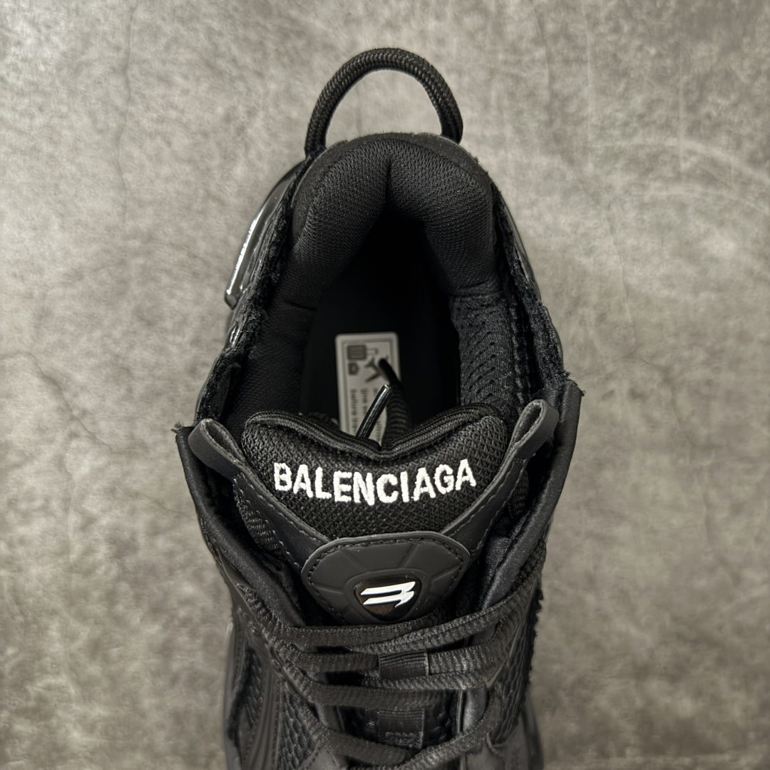 图片[8]-【VG版本】巴黎世家 七代半灯鞋Balenciaga 巴黎7.5巴黎世家 最新配色潮流复古休闲鞋 独家采用大容量锂电，反复按压10万次不会坏， 1.锂电池：3.7V 602040 450毫安时 1.65瓦时 2. 驱动IC：11种模式的开/关切换 通过溢胶、做旧、缝线等细节， 展示了设计师 Demna 的运动鞋风格， 用一双「旧鞋」传递复古感，后侧板、 翘起的鞋头，则展示了 Demna 在结构上的未来构想； 原装大盒从里到外一切百分百还原官方配置 顶级专供碾压一切版本 尺码：35-46-选品中心