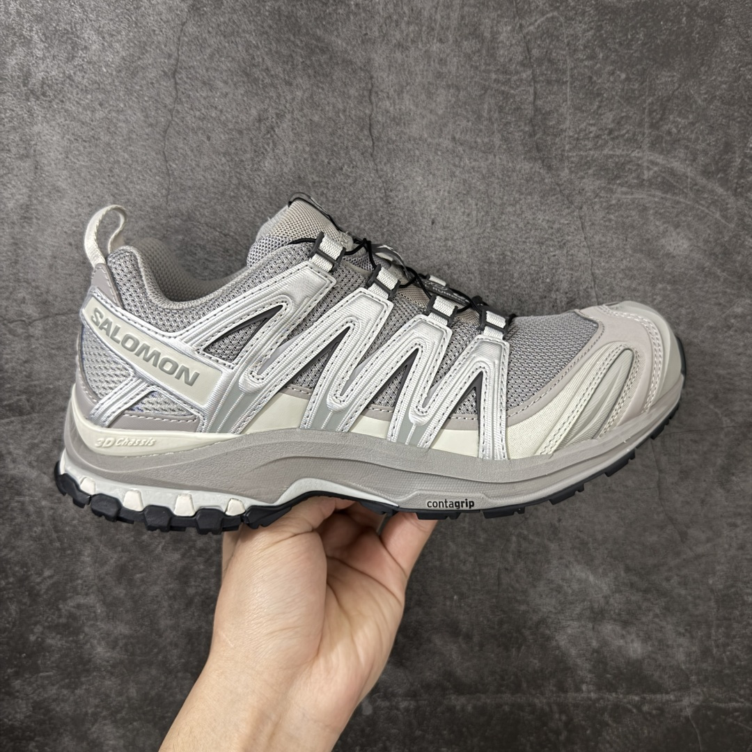 【A1纯原版】SALOMON XA Pro 3D 合金灰 416175 萨洛蒙潮流越野机能户外功能鞋 纯原外贸平台特供订单 耗时半年巨作 全套原纸板楦头开发 原厂特供网布配套加持 确保原汁原味 完美呈现版型 原档数据独家私模五层组合大底 男女鞋同步官方开发 原装Ortholite轻量化鞋垫 中底布带钢印编号 原厂TPU锁扣 进口港宝加持 后跟自然饱满 还原公司包裹性 鞋面采用SENSIFT贴合技术 全方位贴合包裹脚型 鞋跟部鞋底牵引设计 提供强大的抓地性能 更适应野外崎岖不平的道路 其3D ADVANCED CHASSIS底盘 材料轻量大化 钉齿设计更具稳定性 防护性 鞋底易磨损区运用CONTAGRIP高耐磨材料 应对城市硬质路面长距离跑考验 尺码：36 36.5 37.5 38 38.5 39 40 40.5 41 42 42.5 43 44 44.5 45-选品中心