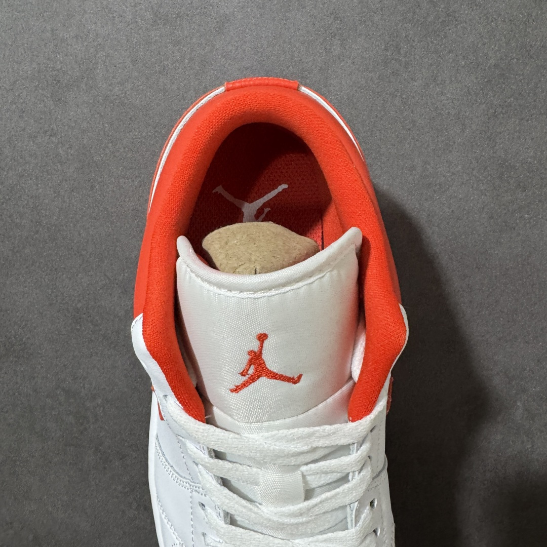 图片[6]-【K版纯原】Air Jordan AJ1 Low 低帮 DC0774-110 全新流水线出品 市场第二梯队最强版 全部原鞋开发 原楦原纸板开发 全鞋电脑针车 原厂内置全掌气垫 原盒内在原标 唯一Zp原版鞋带绑法 免检产品 全新2022版型 全头层皮料 完美零毛边处理 原厂配置全掌气垫 价格定位良心 新配色陆续出货 尺码：36-46-选品中心