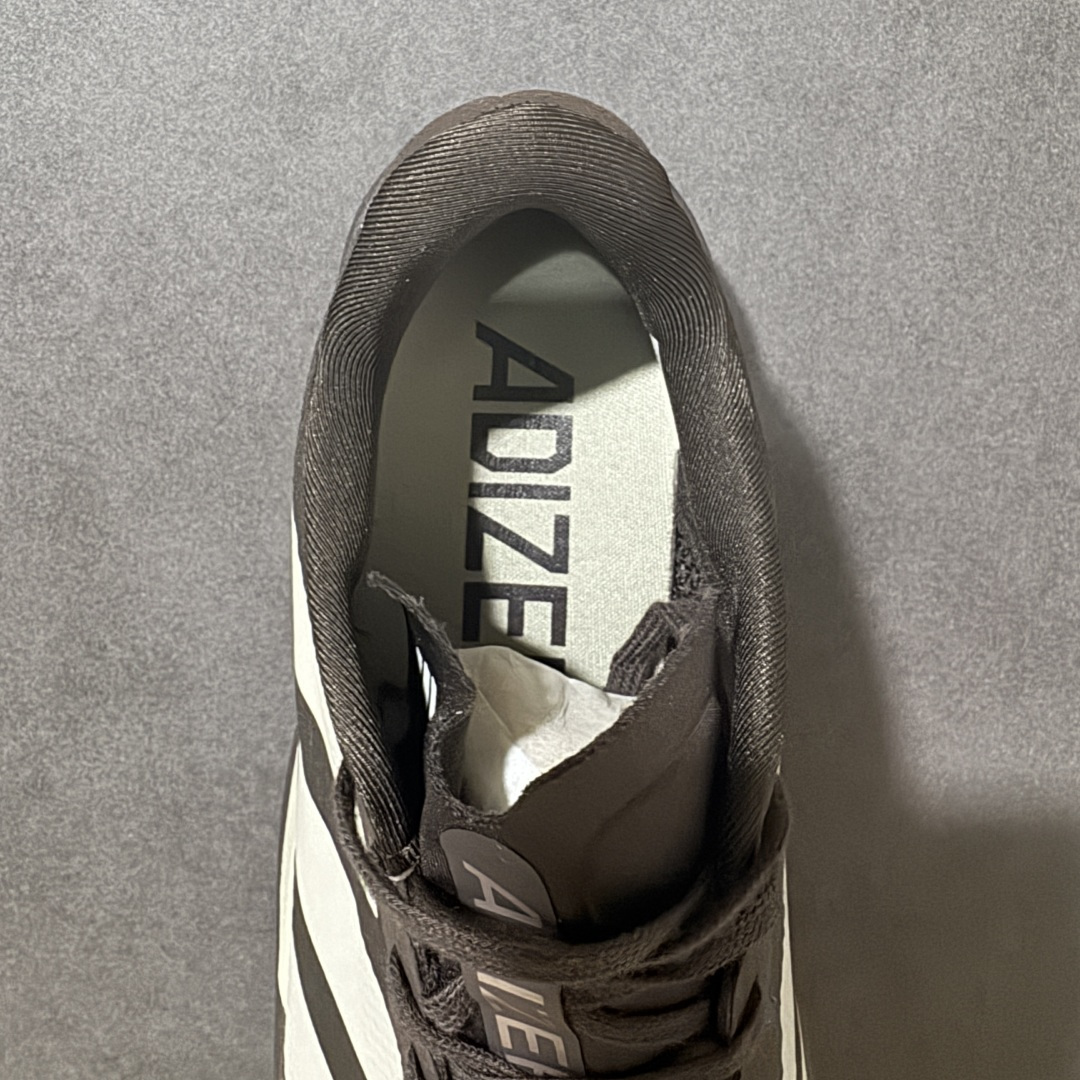 图片[6]-【公司级】Adidas Adizero Evo SL 阿迪超轻透气缓震跑鞋  #以令人难以置信的138克重量，刷新了跑鞋轻量化的记录，阿迪在材料科学和工艺技术上的深厚积累。  #全新鞋款采用Lightweight Upper材料，让穿着者几乎能够体验到一种\”裸足\”的感觉 货号：KJ2002  尺码：36 36.5 37 38 38.5 39 40 40.5 41 42 42.5 43 44 44.5 45-选品中心