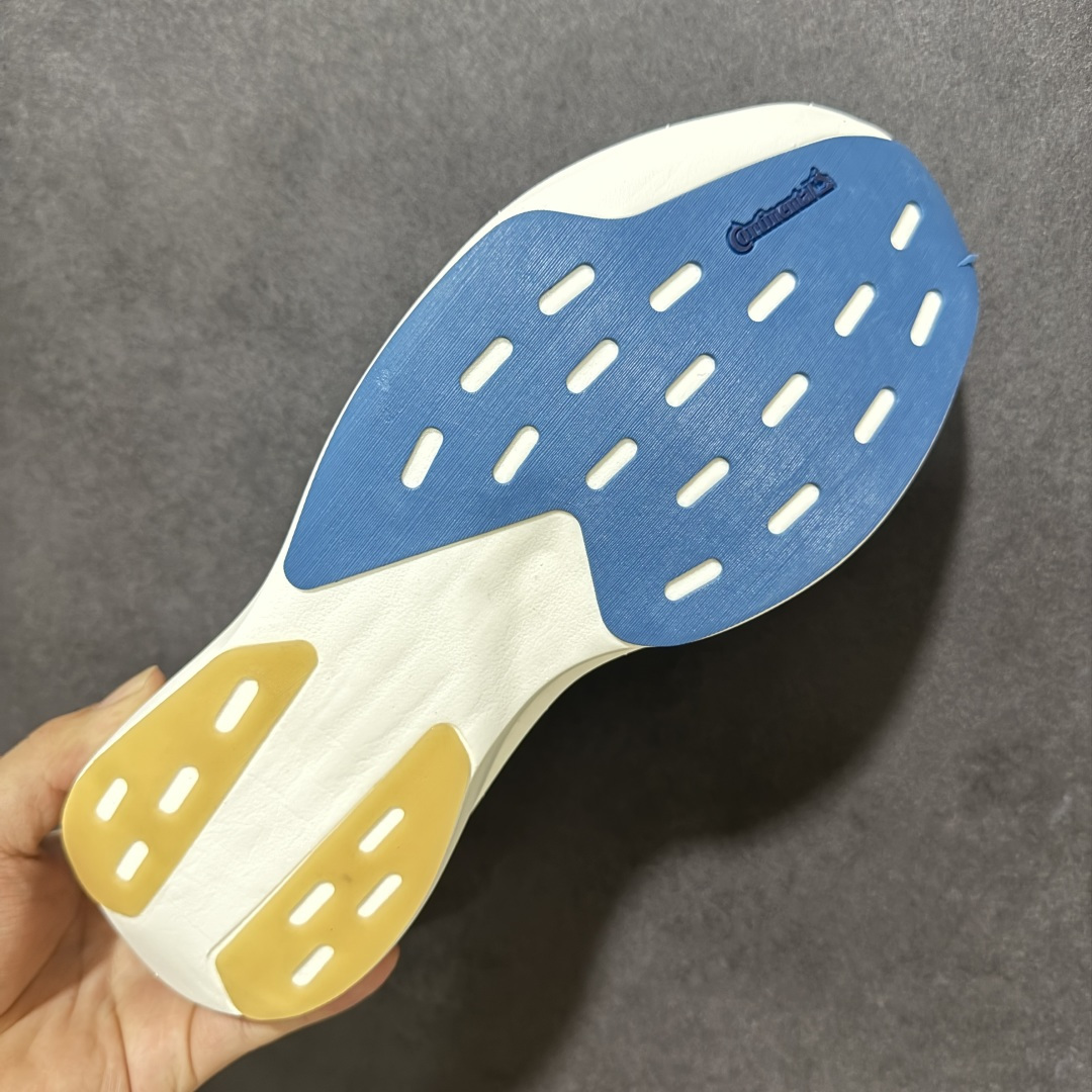 图片[9]-【公司级】Adidas Adizero Evo SL 阿迪超轻透气缓震跑鞋  #以令人难以置信的138克重量，刷新了跑鞋轻量化的记录，阿迪在材料科学和工艺技术上的深厚积累。  #全新鞋款采用Lightweight Upper材料，让穿着者几乎能够体验到一种\”裸足\”的感觉 货号：KI6926  尺码：36 36.5 37 38 38.5 39 40 40.5 41 42 42.5 43 44 44.5 45-选品中心