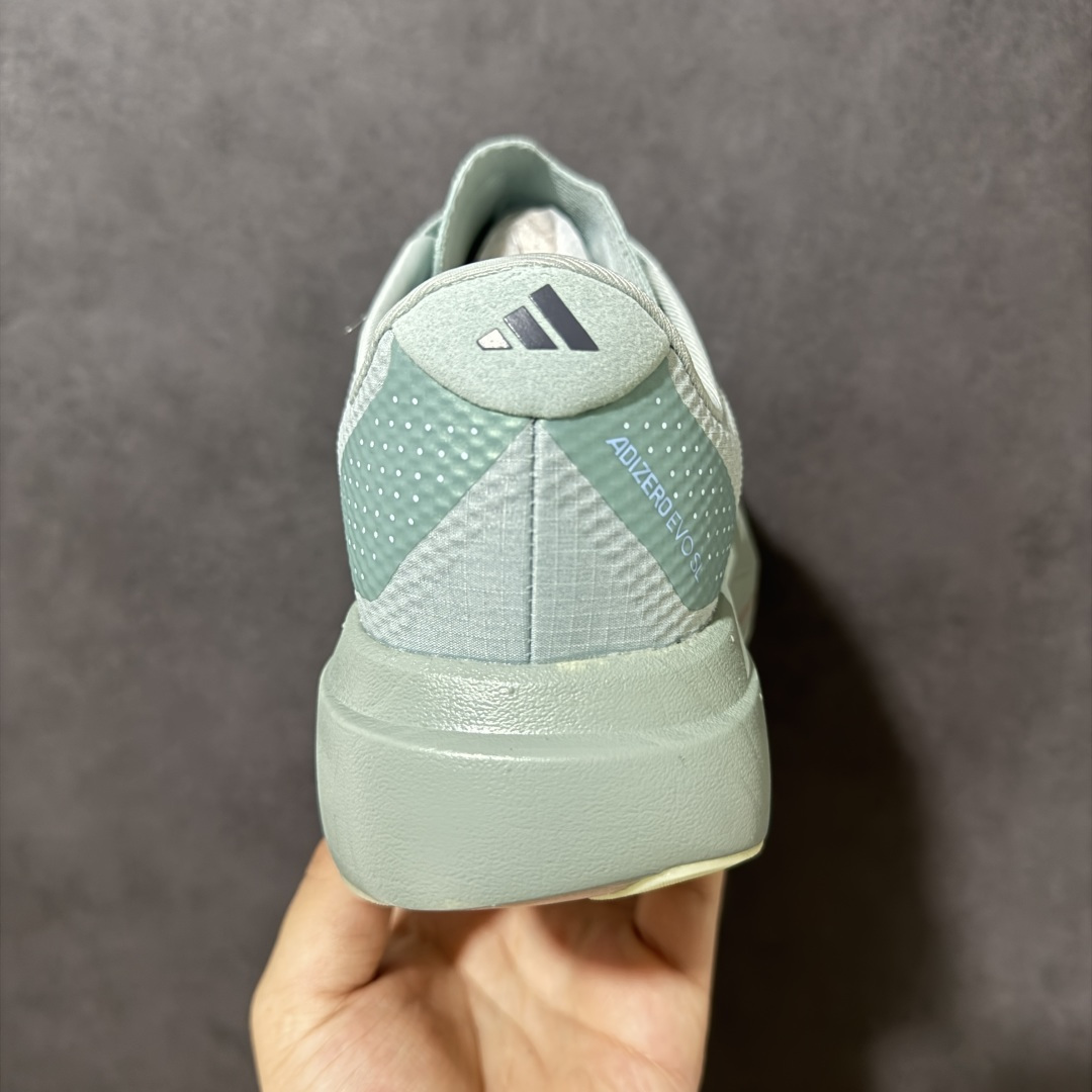 图片[4]-【公司级】Adidas Adizero Evo SL 阿迪超轻透气缓震跑鞋  #以令人难以置信的138克重量，刷新了跑鞋轻量化的记录，阿迪在材料科学和工艺技术上的深厚积累。  #全新鞋款采用Lightweight Upper材料，让穿着者几乎能够体验到一种\”裸足\”的感觉 货号：JQ4444  尺码：36 36.5 37 38 38.5 39 40 40.5 41 42 42.5 43 44 44.5 45-选品中心