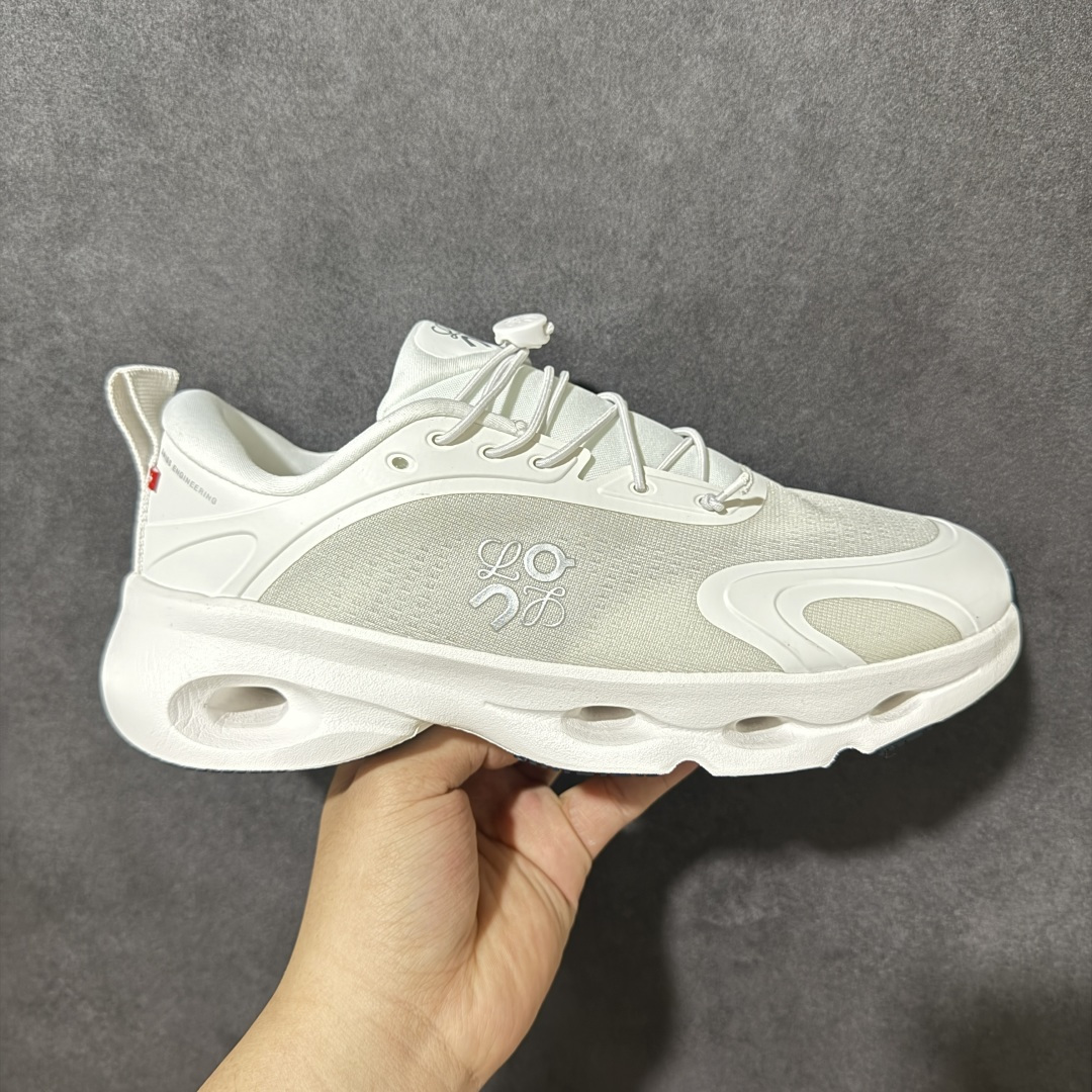 【公司级】Loewe x ON 罗意威昂跑联名 Cloudsolo 系列 市售最高品质出货 全系列配色均原鞋购入开发打造 全新独立私模 高端零售 外贸平台充正品质 独家定制全套包装 货号：3MF30664607 尺码：36 36.5 37 37.5 38 38.5 39 40 40.5 41 42 42.5 43 44 44.5 45 46-选品中心
