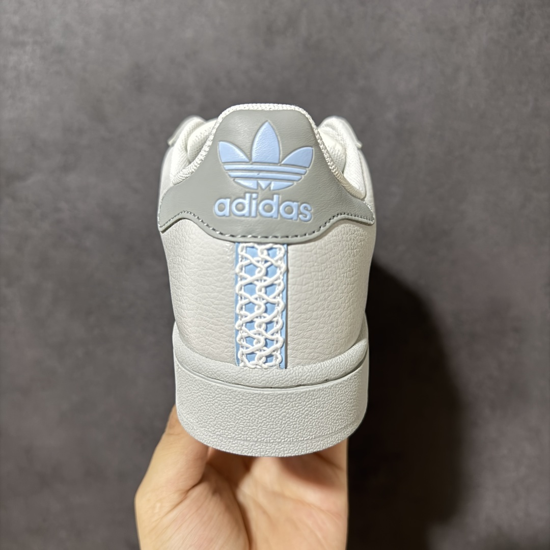 图片[4]-【H11顶级头层版】adidas originals Superstar 2 贝壳头 简约经典 舒适时尚 复古板鞋 男女同款 黑白 货号：JQ8729 全新升级版 皮料改进至头层原厂皮 原盒 原底原料 开模打造 原厂织唛鞋标 高精密准度 原楦原纸板开发 匹配原版98%以上 后跟垫棉独家呈现 反口里弧度正确 原厂鞋垫 背胶 后跟电绣针数 与正品一致 原厂皮料 原厂车缝线 质感无敌 皮料切割干净 无任何毛边 清洁度细节完美 进口港宝加持 后跟自然饱满 还原公司包裹性 鞋面采用原装数据贴合技术 全方位贴合包裹脚型 鞋跟部鞋底牵引设计 提供强大的抓地性能 更适应不同实战场地路面 尺码：35.5 36 36.5 37.5 38 38.5 39 40 40.5 41 42 42.5 43 44 45-选品中心