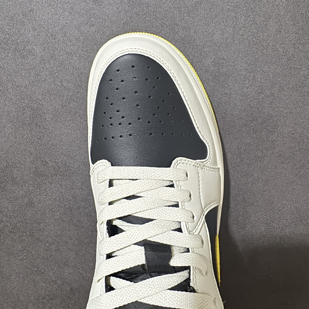 图片[5]-【H11版本】Nike Air Jordan 1 Low SE 小倒钩6.0情侣 AJ1 乔一 舒适贴合 防滑耐磨 低帮 复古篮球鞋 男女同款 米黄色 货号：553558-011 尺码：35.5 36 36.5 37.5 38 38.5 39 40 40.5 41 42 42.5 43 44 45 46 47.5 46 47.5 #H11顶级纯原 纯原外贸平台特供订单 #全套原纸板楦头开发 #原厂特供材料配套加持 #确保原汁原味 完美呈现版型 #原档数据独家私模大底 #男女鞋同步官方开发至47.5 #原装进口轻量化鞋垫 #进口港宝加持 后跟自然饱满 还原公司包裹性 #鞋面采用原装数据贴合技术 #全方位贴合包裹脚型 #鞋跟部鞋底牵引设计 #提供强大的抓地性能 #更适应不同实战场地路面-选品中心