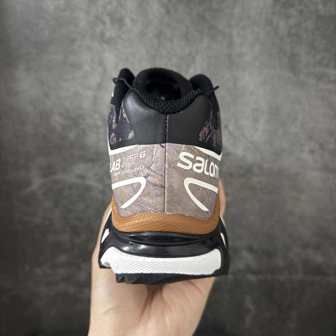 图片[4]-【A1纯原版】Costs x Salomon XT-6 Advanced 萨洛蒙复古潮流户外机能登山跑鞋 纯原外贸平台特供订单 终端供货 耗时半年巨作 全套原纸板楦头开发 原厂特供网布配套加持 确保原汁原味 完美呈现版型 原档数据独家私模五层组合大底 原装Ortholite轻量化鞋垫 中底布带钢印编号 原厂TPU锁扣 进口港宝加持 后跟自然饱满 还原公司包裹性 鞋面以“锯齿”状的包裹系统呈现 在基色底之下加入了各种色点缀 将公司的最新技术和时尚前卫的造型融入耐用的长跑款式中 鞋面由 TPU 薄膜制成 并焊接在高耐磨网眼上 使其既时尚又坚固 由 ACS底盘支撑 可增强稳定性和支撑力 以及由橡胶凸耳 Contragrip外底覆盖的 EVA 缓冲中底 旨在应对崎岖的地形 鞋舌上的彩色Salomon 标签、Quicklace 系统以及鞋头、鞋舌和鞋跟上的附加品牌使细节更加完美 让穿着者可以轻松驾驭户外与通勤下的任何运动生活场景 无缝鞋身户外随意纵横 颜值与脚感兼备 出街通勤 绝对非常吸睛 你值得拥有 尺码：36-46-选品中心