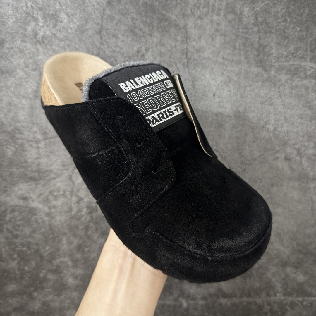 图片[3]-【莞产G版】Balenciaga Dumbo 巴黎世家小牛皮做旧效果 明线缝制穆勒鞋包头拖鞋 Balenciaga是由被誉为代表二十世纪的伟大天才设计师 Cristobal Balenciaga 创立的，在品牌创立的大半个世纪以来，巴黎世家一直以时尚、典雅闻名于时装界，它的主题产品有女士和男士提包、机车包、鞋子和时装，在15年王大仁卸任品牌设计师后，品牌的风格发生了翻天覆地的变化，凭借着人气超高的街头风T恤、老爹鞋等迅速霸屏各大时装周和时尚圈。 尺码：35/45-选品中心