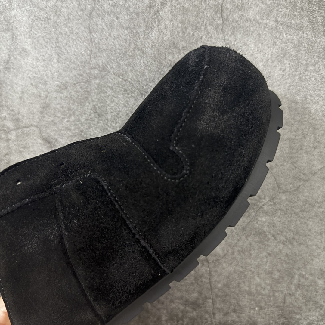 图片[6]-【莞产G版】Balenciaga Dumbo 巴黎世家小牛皮做旧效果 明线缝制穆勒鞋包头拖鞋 Balenciaga是由被誉为代表二十世纪的伟大天才设计师 Cristobal Balenciaga 创立的，在品牌创立的大半个世纪以来，巴黎世家一直以时尚、典雅闻名于时装界，它的主题产品有女士和男士提包、机车包、鞋子和时装，在15年王大仁卸任品牌设计师后，品牌的风格发生了翻天覆地的变化，凭借着人气超高的街头风T恤、老爹鞋等迅速霸屏各大时装周和时尚圈。 尺码：35/45-选品中心