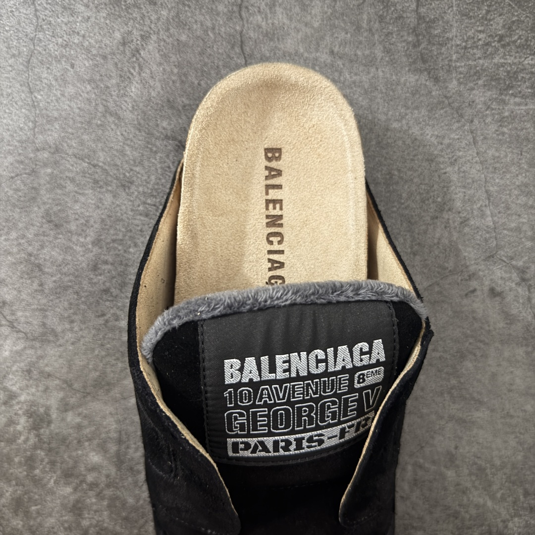 图片[8]-【莞产G版】Balenciaga Dumbo 巴黎世家小牛皮做旧效果 明线缝制穆勒鞋包头拖鞋 Balenciaga是由被誉为代表二十世纪的伟大天才设计师 Cristobal Balenciaga 创立的，在品牌创立的大半个世纪以来，巴黎世家一直以时尚、典雅闻名于时装界，它的主题产品有女士和男士提包、机车包、鞋子和时装，在15年王大仁卸任品牌设计师后，品牌的风格发生了翻天覆地的变化，凭借着人气超高的街头风T恤、老爹鞋等迅速霸屏各大时装周和时尚圈。 尺码：35/45-选品中心