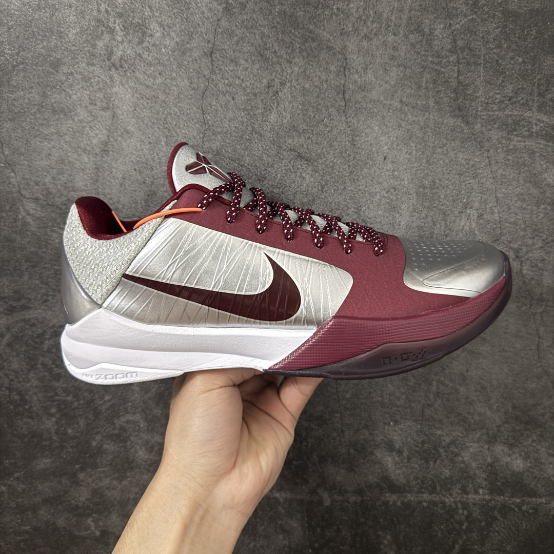 【Star版本】NK Zoom Kobe ZK5 科比5代 银红 IM0557-001 完美复刻公司货 前掌超大Zoom Turbo气垫 后掌EVA缓震 真正的原汁原味 还原ZP脚感 全身鞋材卡料色独家定制 唯一正确喷漆工艺Swoosh 正确凹凸蛇鳞工艺 正确鞋面渐变效果 内全置真动飞态线 独立原厂模具 最大尺码达到48.5码 首批不拼图大几率过验 亲测已过 支持各种高强度实战 无需担心 上脚价 补货周期极长 脚宽建议买大半码 科比系列前掌偏窄 不影响二次销售 支持七天无理由退换 尺码：40 40.5 41 42 42.5 43 44 44.5 45 45.5 46 47.5 48.5-选品中心