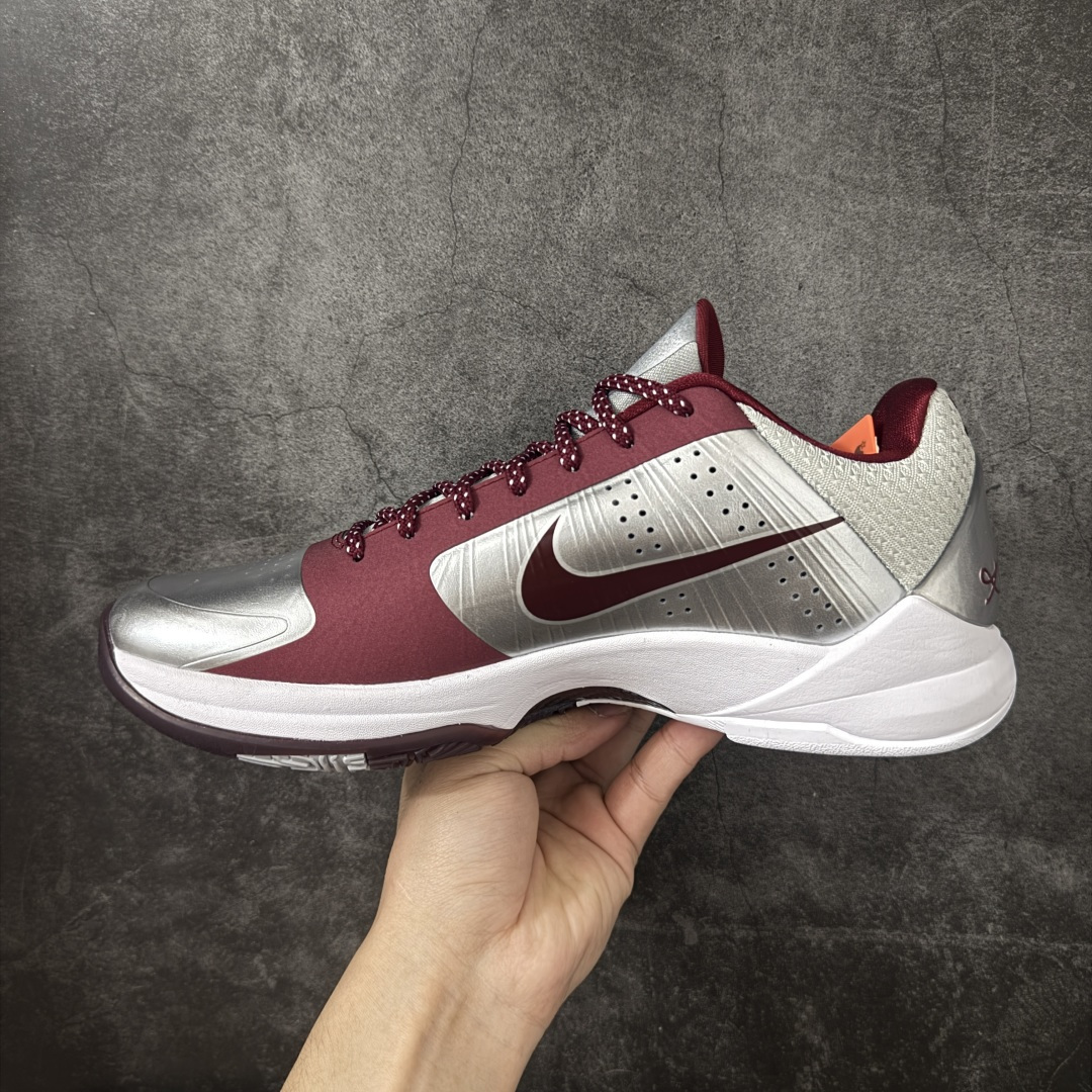 图片[2]-【Star版本】NK Zoom Kobe ZK5 科比5代 银红 IM0557-001 完美复刻公司货 前掌超大Zoom Turbo气垫 后掌EVA缓震 真正的原汁原味 还原ZP脚感 全身鞋材卡料色独家定制 唯一正确喷漆工艺Swoosh 正确凹凸蛇鳞工艺 正确鞋面渐变效果 内全置真动飞态线 独立原厂模具 最大尺码达到48.5码 首批不拼图大几率过验 亲测已过 支持各种高强度实战 无需担心 上脚价 补货周期极长 脚宽建议买大半码 科比系列前掌偏窄 不影响二次销售 支持七天无理由退换 尺码：40 40.5 41 42 42.5 43 44 44.5 45 45.5 46 47.5 48.5-选品中心