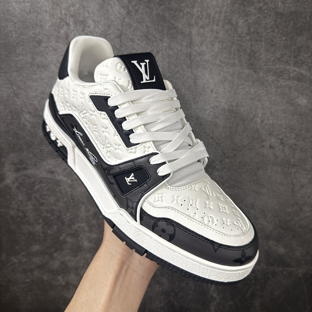 图片[3]-【PK纯原版】Louis Vuitton 路易威登 LV Trainer 低帮休闲板鞋 同步官方2025最新原版包装 海淘代购同渠道品质 高端零售 外贸充正专供 原版购入开发 ZP级全套包装 完美楦型 正确卡色 大底TPU 质感媲美原版 细节与原版一致 请注意区分市面通货材 尺码：39 40 41 42 43 44 45 46-选品中心