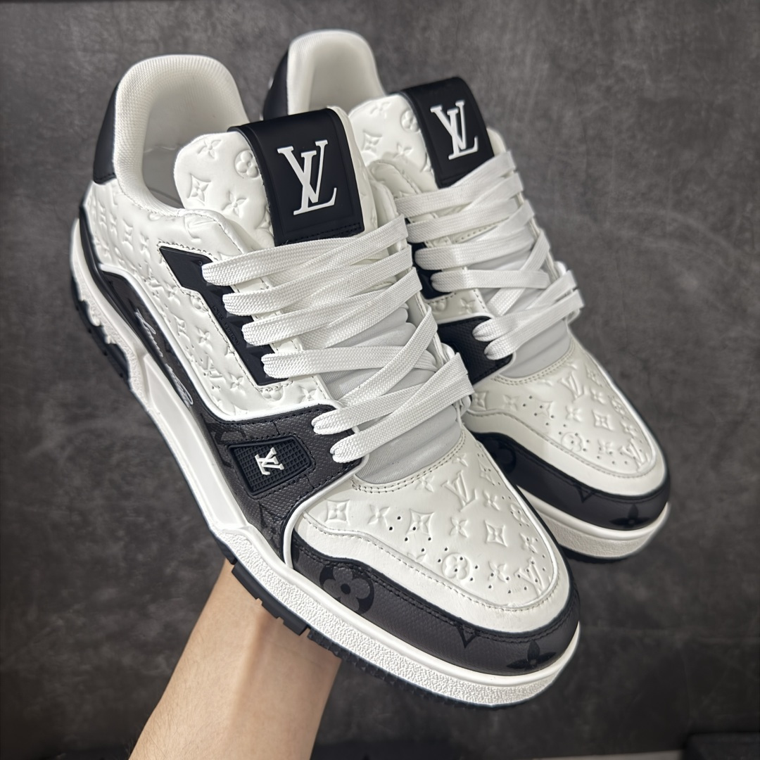 【PK纯原版】Louis Vuitton 路易威登 LV Trainer 低帮休闲板鞋 同步官方2025最新原版包装 海淘代购同渠道品质 高端零售 外贸充正专供 原版购入开发 ZP级全套包装 完美楦型 正确卡色 大底TPU 质感媲美原版 细节与原版一致 请注意区分市面通货材 尺码：39 40 41 42 43 44 45 46-选品中心