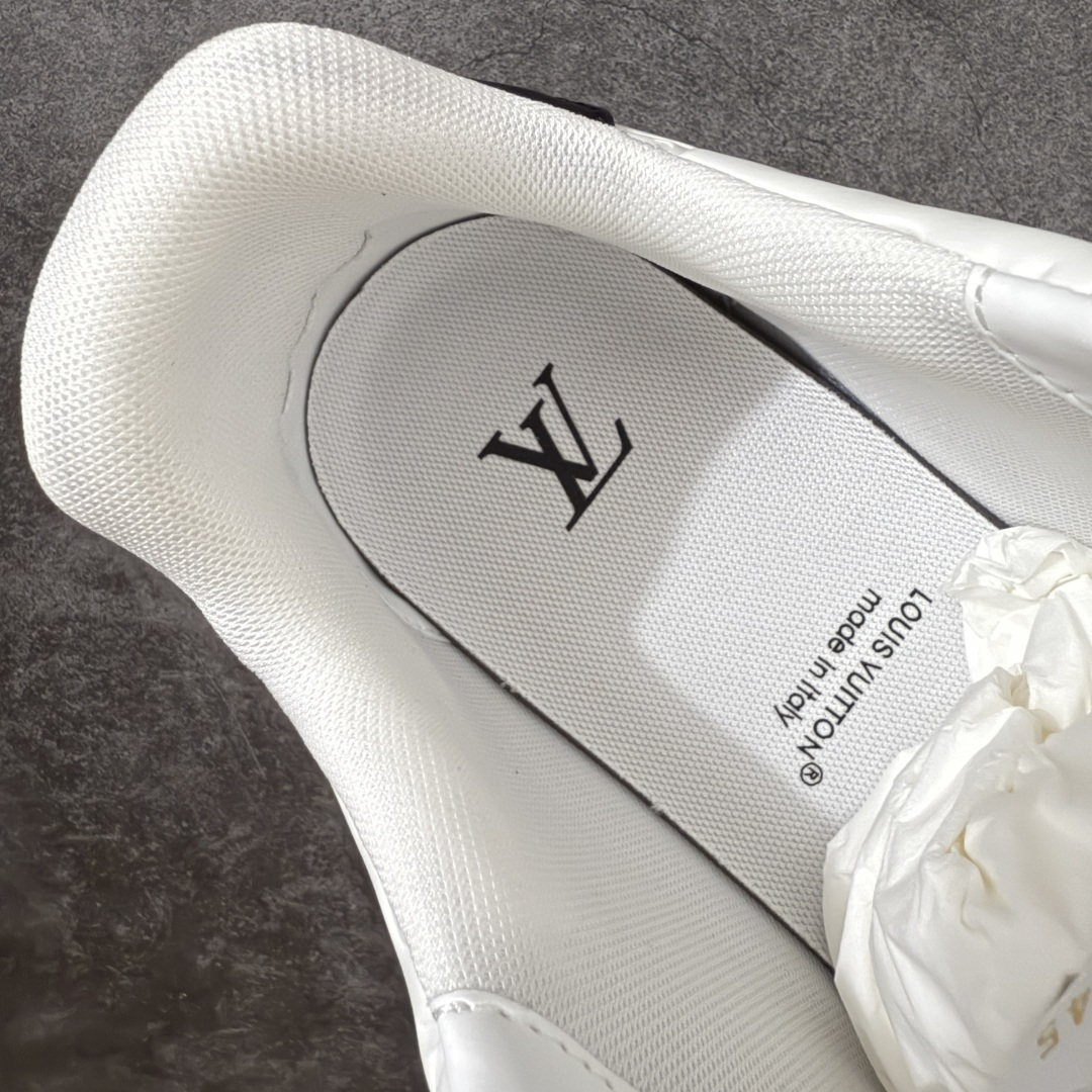 图片[9]-【PK纯原版】Louis Vuitton 路易威登 LV Trainer 低帮休闲板鞋 同步官方2025最新原版包装 海淘代购同渠道品质 高端零售 外贸充正专供 原版购入开发 ZP级全套包装 完美楦型 正确卡色 大底TPU 质感媲美原版 细节与原版一致 请注意区分市面通货材 尺码：39 40 41 42 43 44 45 46-选品中心