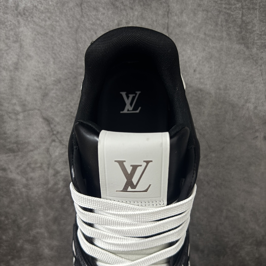图片[8]-【PK纯原版】Louis Vuitton 路易威登 LV Trainer 低帮休闲板鞋 同步官方2025最新原版包装 海淘代购同渠道品质 高端零售 外贸充正专供 原版购入开发 ZP级全套包装 完美楦型 正确卡色 大底TPU 质感媲美原版 细节与原版一致 请注意区分市面通货材 尺码：39 40 41 42 43 44 45 46-选品中心