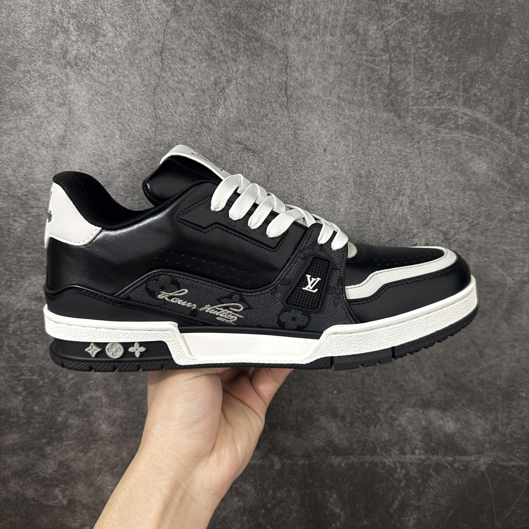 【PK纯原版】Louis Vuitton 路易威登 LV Trainer 低帮休闲板鞋 同步官方2025最新原版包装 海淘代购同渠道品质 高端零售 外贸充正专供 原版购入开发 ZP级全套包装 完美楦型 正确卡色 大底TPU 质感媲美原版 细节与原版一致 请注意区分市面通货材 尺码：39 40 41 42 43 44 45 46-选品中心