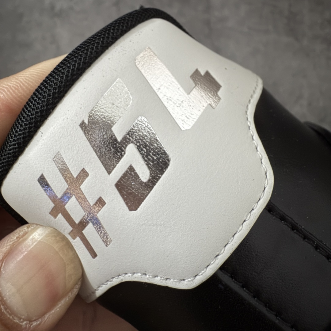 图片[2]-【PK纯原版】Louis Vuitton 路易威登 LV Trainer 低帮休闲板鞋 同步官方2025最新原版包装 海淘代购同渠道品质 高端零售 外贸充正专供 原版购入开发 ZP级全套包装 完美楦型 正确卡色 大底TPU 质感媲美原版 细节与原版一致 请注意区分市面通货材 尺码：39 40 41 42 43 44 45 46-选品中心