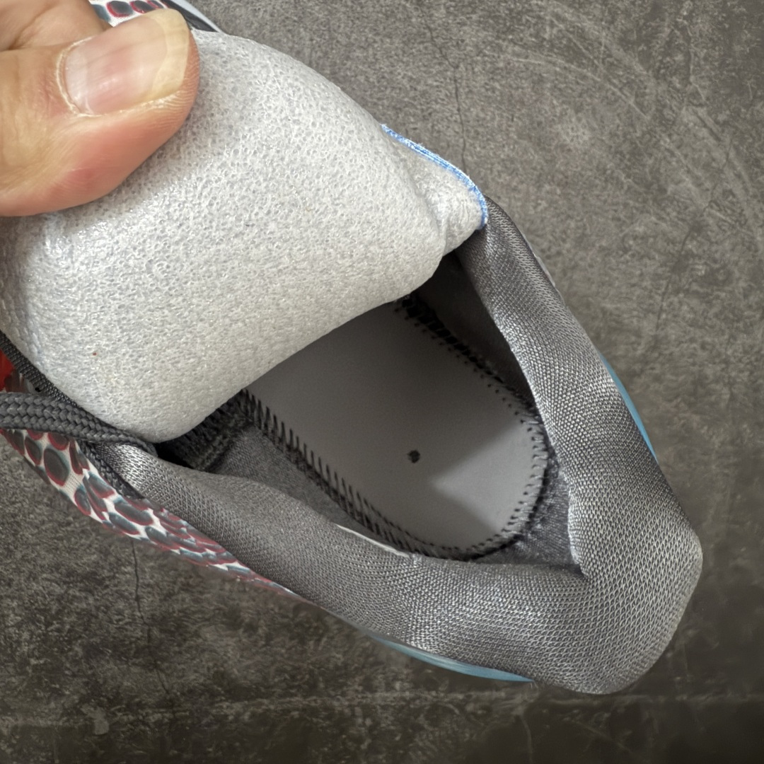 图片[8]-【GX纯原】Nike Kobe VI 科比6科比六 \” All-star \” 实战篮球鞋裸眼3D红蓝鸳鸯 IQ3902-002 完美复刻公司货 前掌超大Zoom Turbo气垫 后掌EVA缓震 真正的原汁原味 还原ZP脚感 全身鞋材卡料色独家定制 唯一正确喷漆工艺Swoosh 正确凹凸蛇鳞工艺 正确鞋面渐变效果 内全置真动飞态线 独立原厂模具 最大尺码达到48.5码 首批不拼图大几率过验 亲测已过 支持各种高强度实战 无需担心 上脚价 补货周期极长 脚宽建议买大半码 科比系列前掌偏窄 不影响二次销售 支持七天无理由退换 尺码：40 40.5 41 42 42.5 43 44 44.5 45 45.5 46 47.5 48.5 49.6 50.5-选品中心