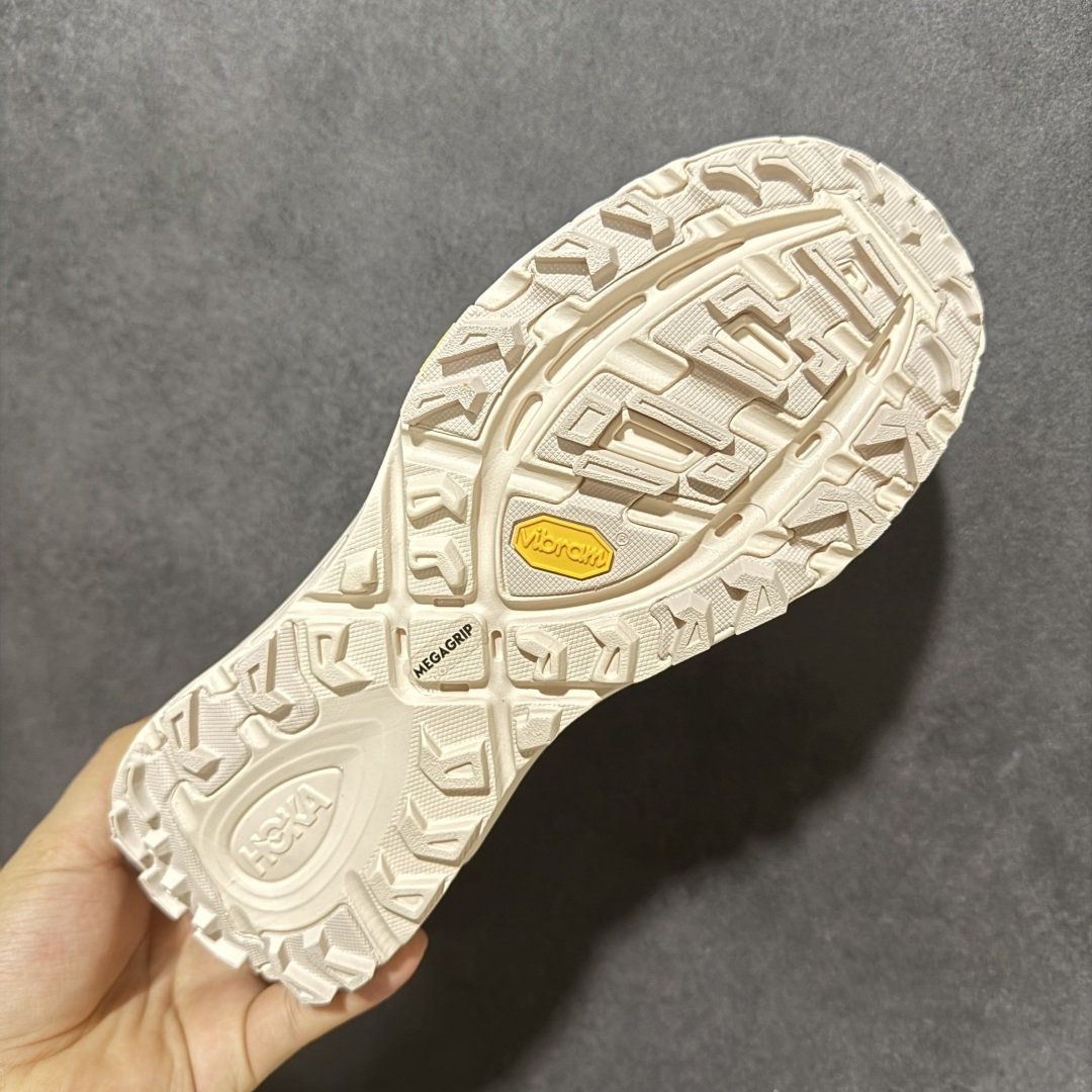 图片[9]-【公司级】Hoka Mafate Speed 2 马法特二代超轻厚底轻量山地跑步鞋 1126851  #轻量化材料Fresh Foam。超轻量中底全部用料过3C认证！ 滚动平衡科技减少33%能量消耗 ！第二代Mafate更是延续精髓设计，并调整了整体的鞋型，修身的鞋型，更加灵巧的感觉一下子来了。外底韧弹感十足的EVA泡绵，结合Vibram橡胶大底，性能稳定输出，无论是平时穿着还是在潮湿的梅雨季节跑步，都是非常优秀的搭配。  尺码：36-45半-选品中心