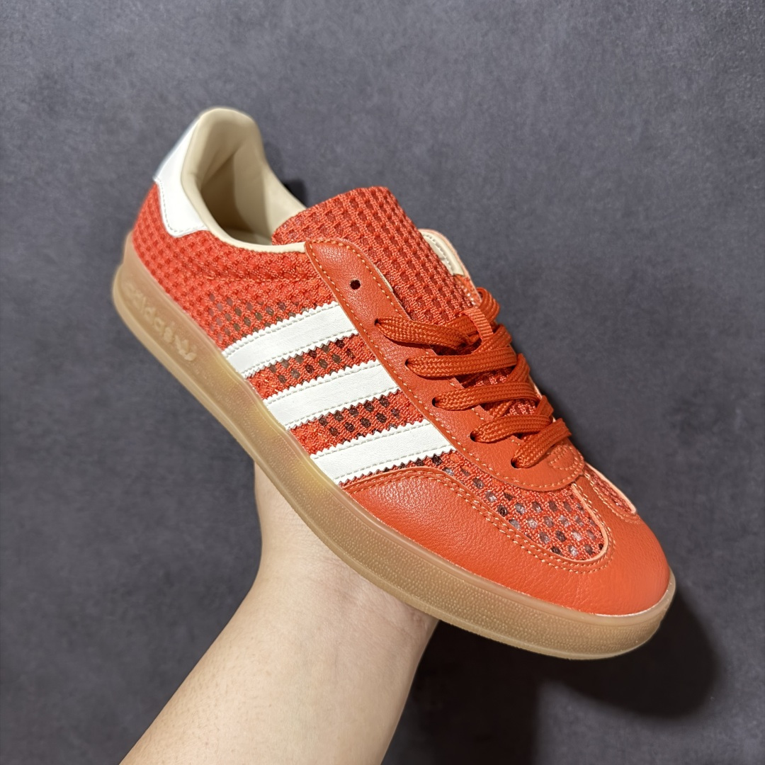 图片[3]-【公司级】Adidas Originals Gazelle INdoor 三叶草休闲防滑耐磨低帮板鞋 鞋头出色设计 塑就出众贴合感 稳固的后跟贴合足部曲线设计 软弹舒适 不易磨脚 橡胶鞋底配合防滑纹路设计 平稳抓地 货号：JS0713 尺码：35.5 36 36.5 37 38 38.5 39 40 40.5 41 42 42.5 43 44 45-选品中心